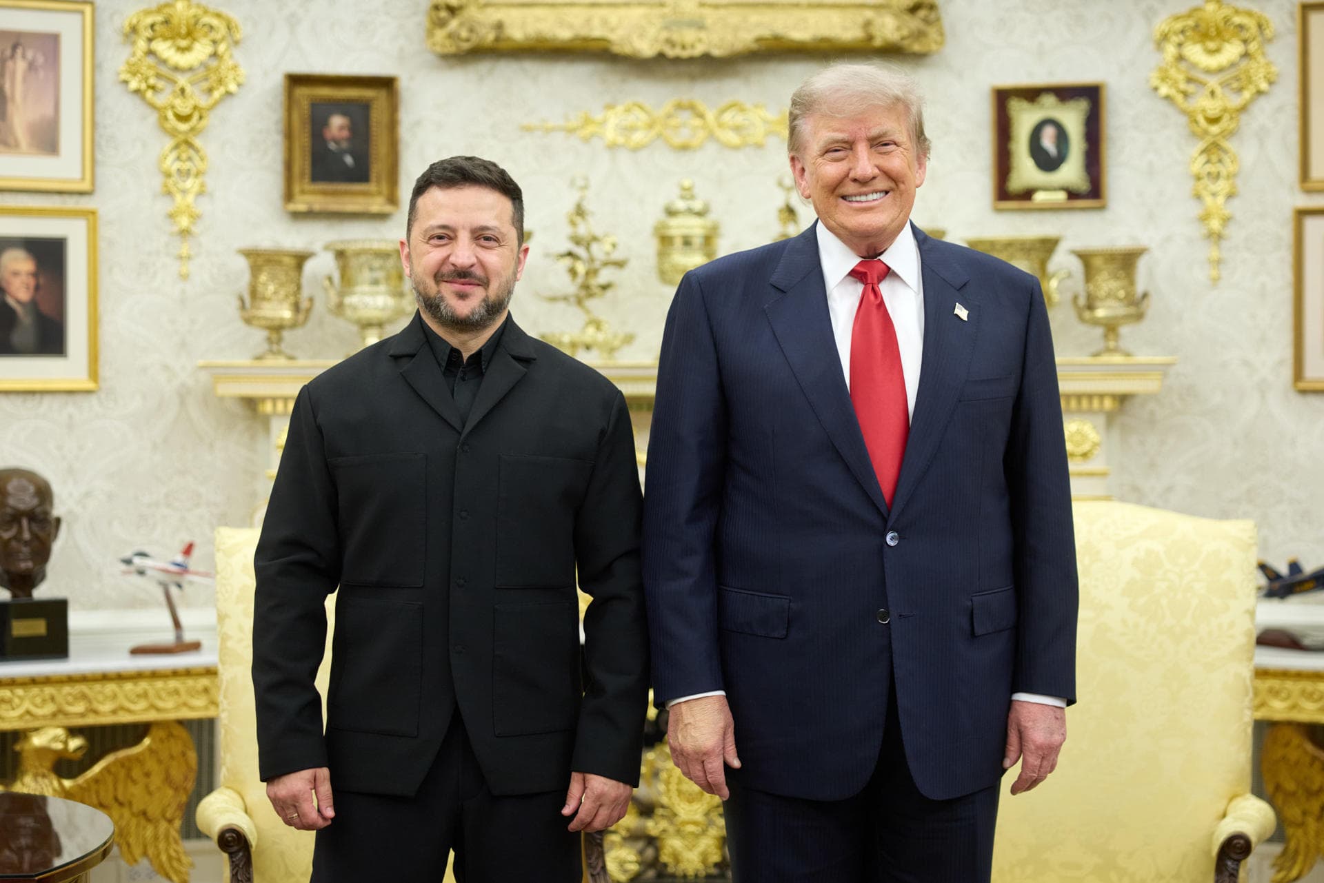Trump y Zelenski dialogan sobre la fabricación en Ucrania de sistema de misiles Patriot
