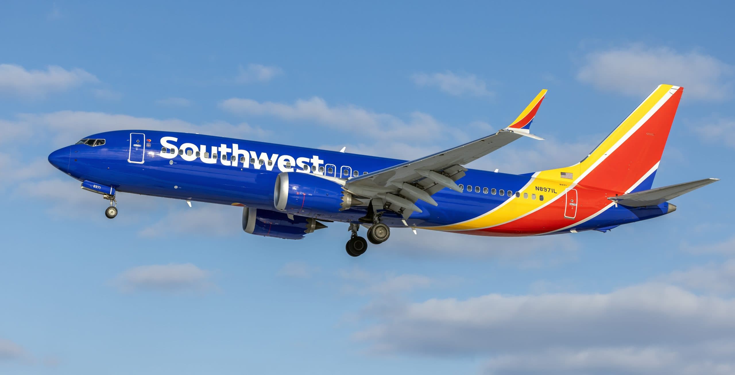 Turismo anuncia expansión de las operaciones de Southwest en la Isla