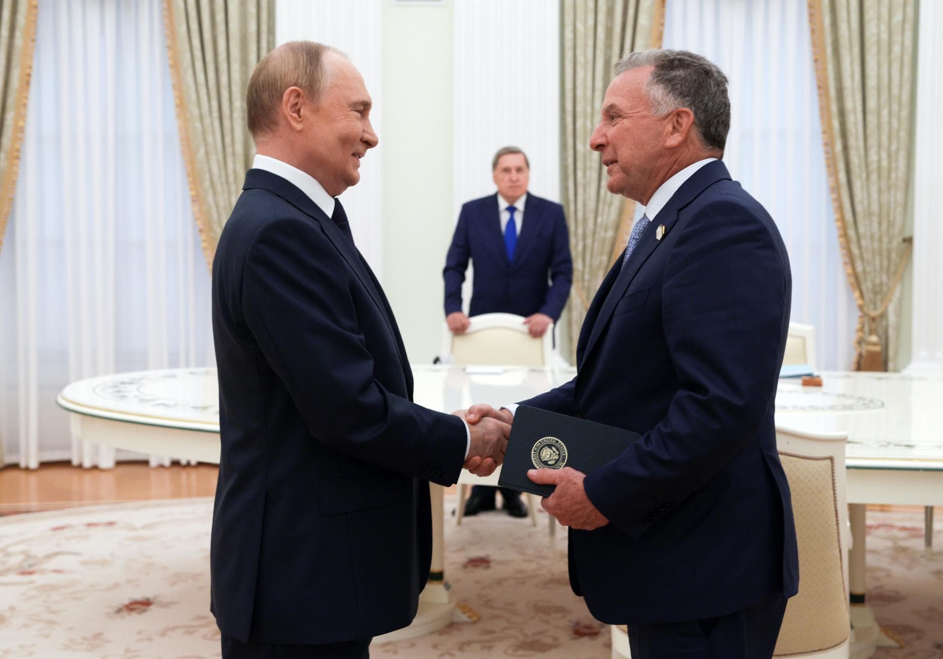 Putin recibe al emisario de Trump en Moscú