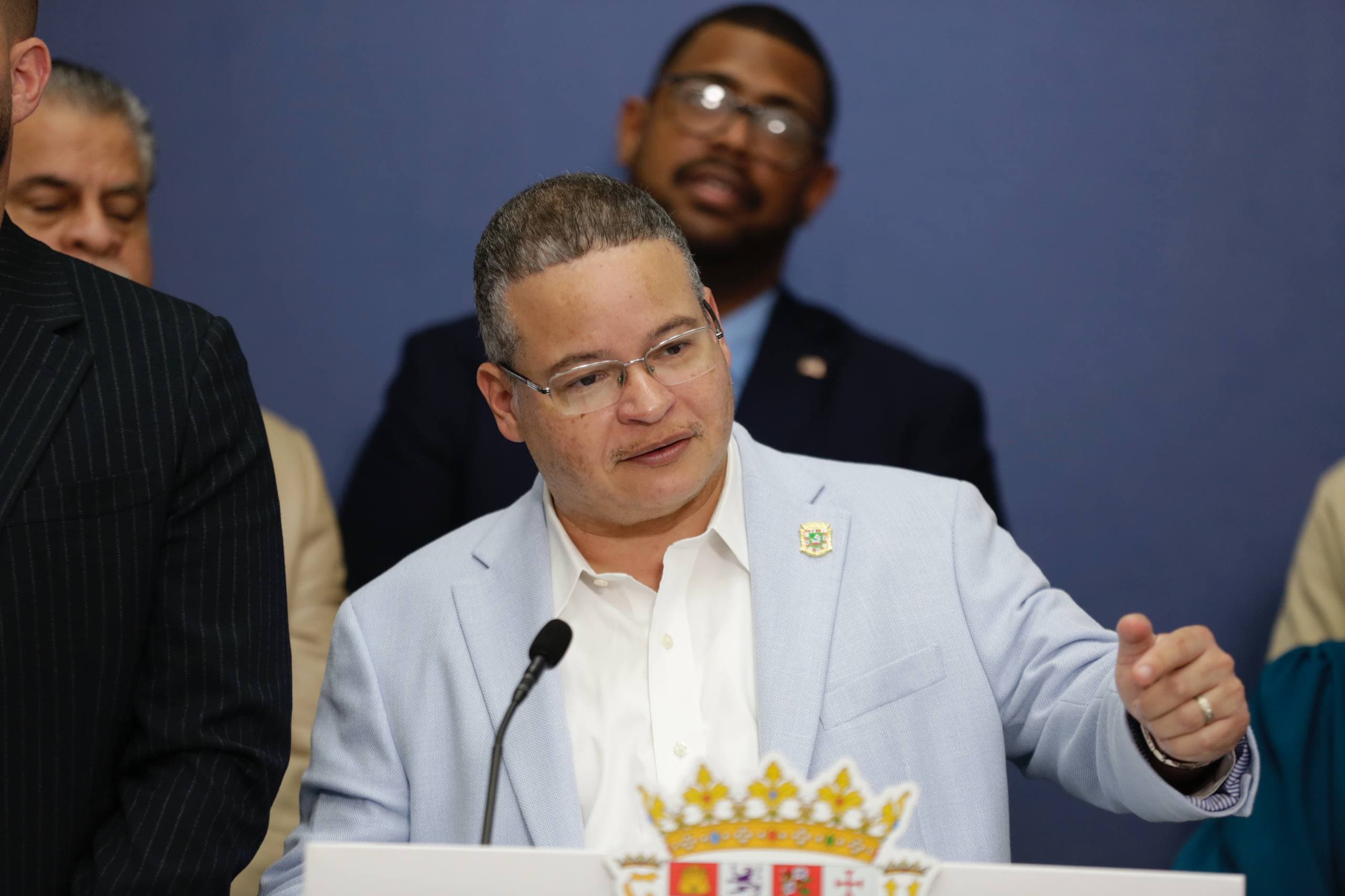 Reportan dos muertes adicionales por influenza y advierten alza sostenida de casos