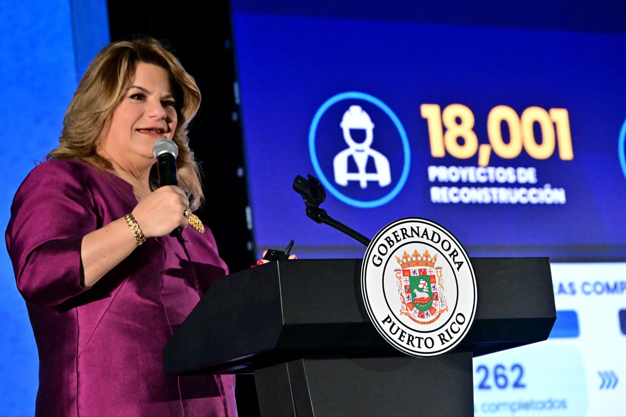Gobernadora informa reducción de 42 por ciento en tiempo para tramitar permisos de construcción