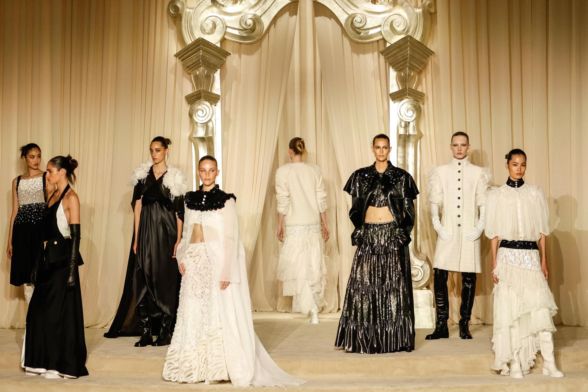 Chanel acude al trigo y la naturaleza para su último desfile