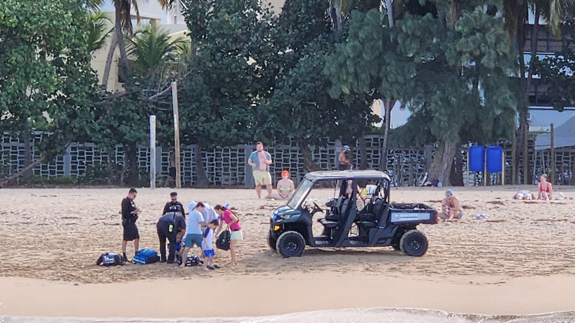 Policía Municipal y Manejo de Emergencias de San Juan atienden incidente con menor en zona turística