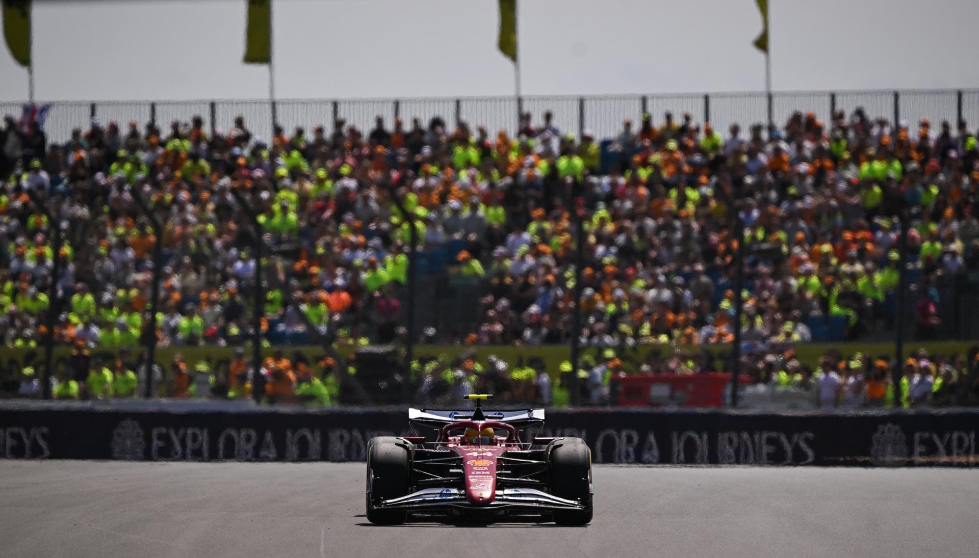 Hamilton lidera el primer libre de Silverstone