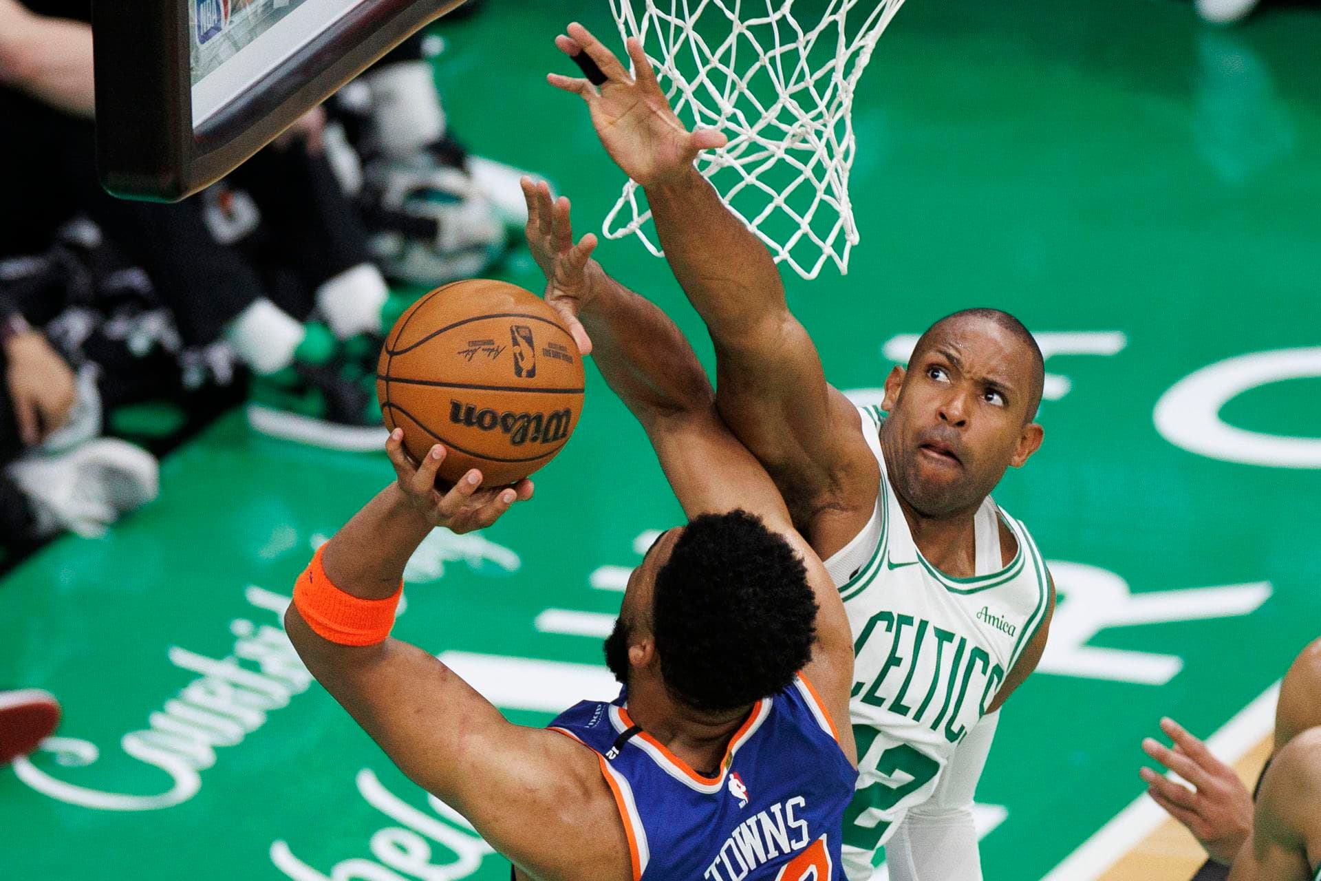 Los Celtics no tiran la toalla