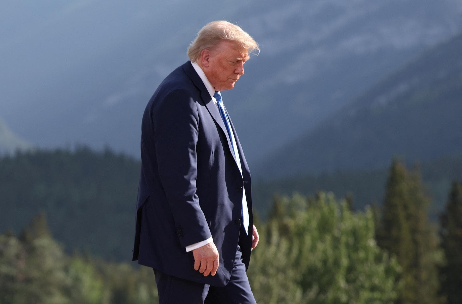 Trump, sobre atacar Irán: "Nadie sabe lo que voy a hacer"