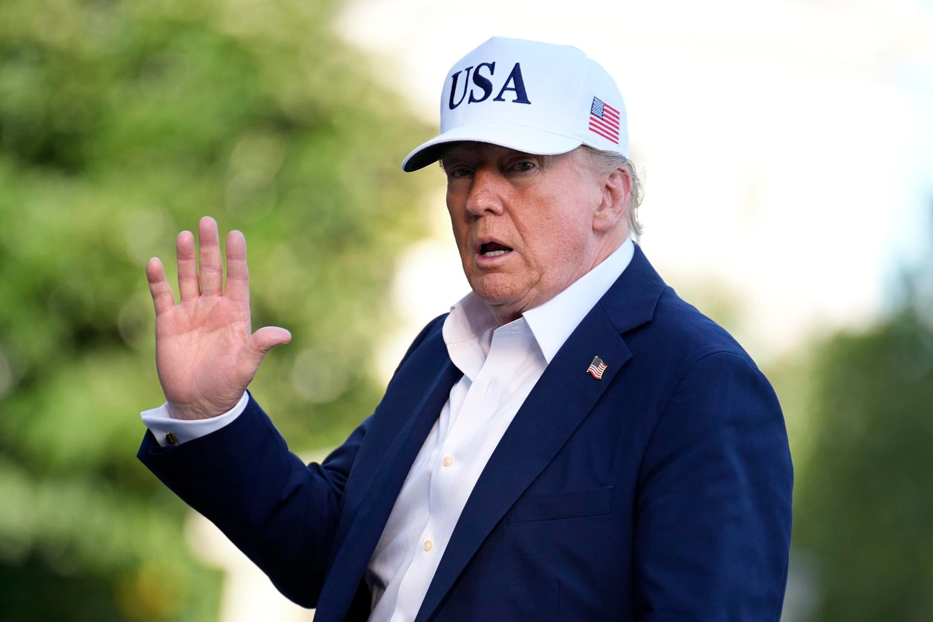 Trump impone a Japón y Corea del Sur aranceles del 25 %