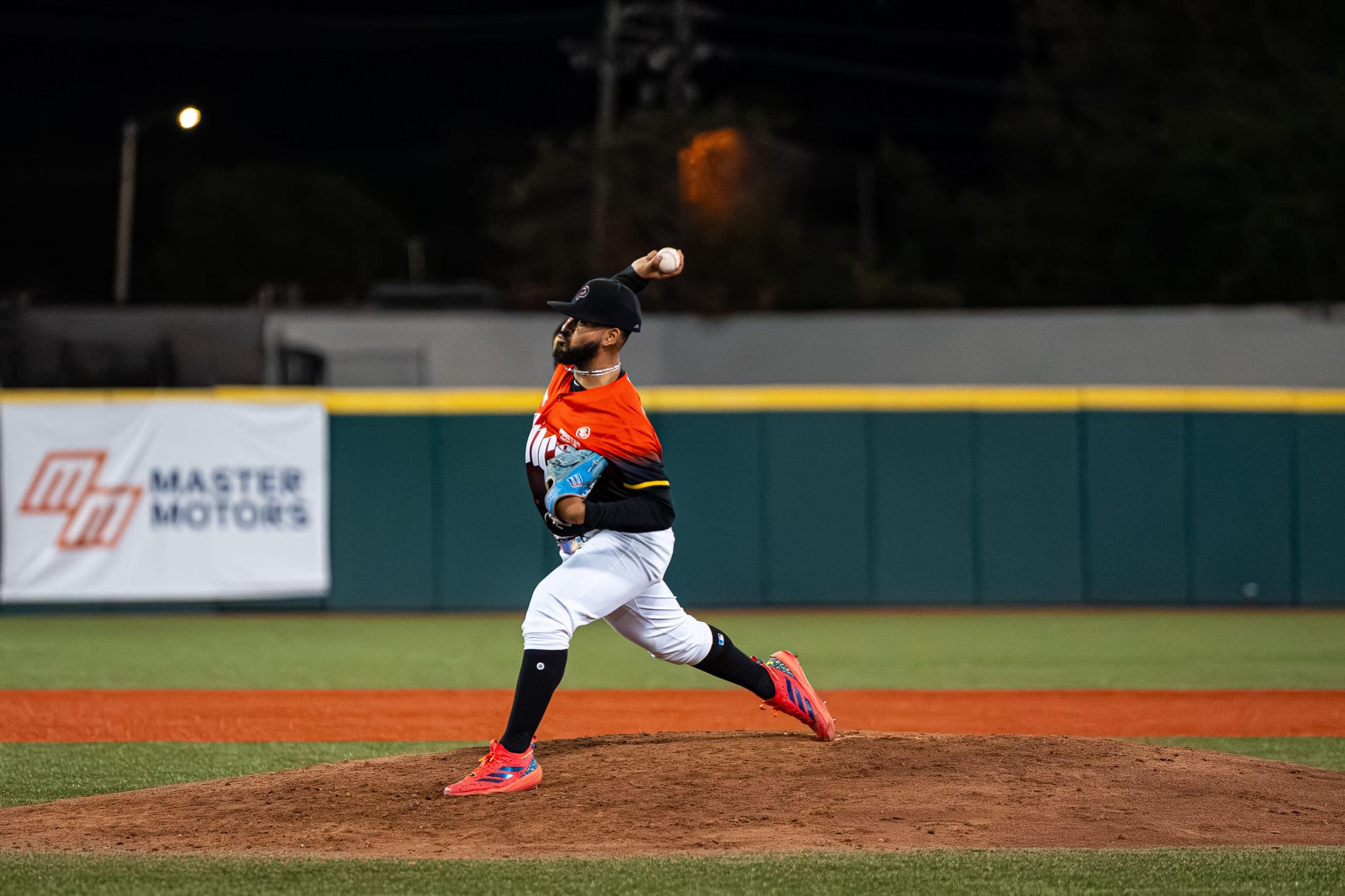 Ponce da señales de vida en la final de la Liga Invernal