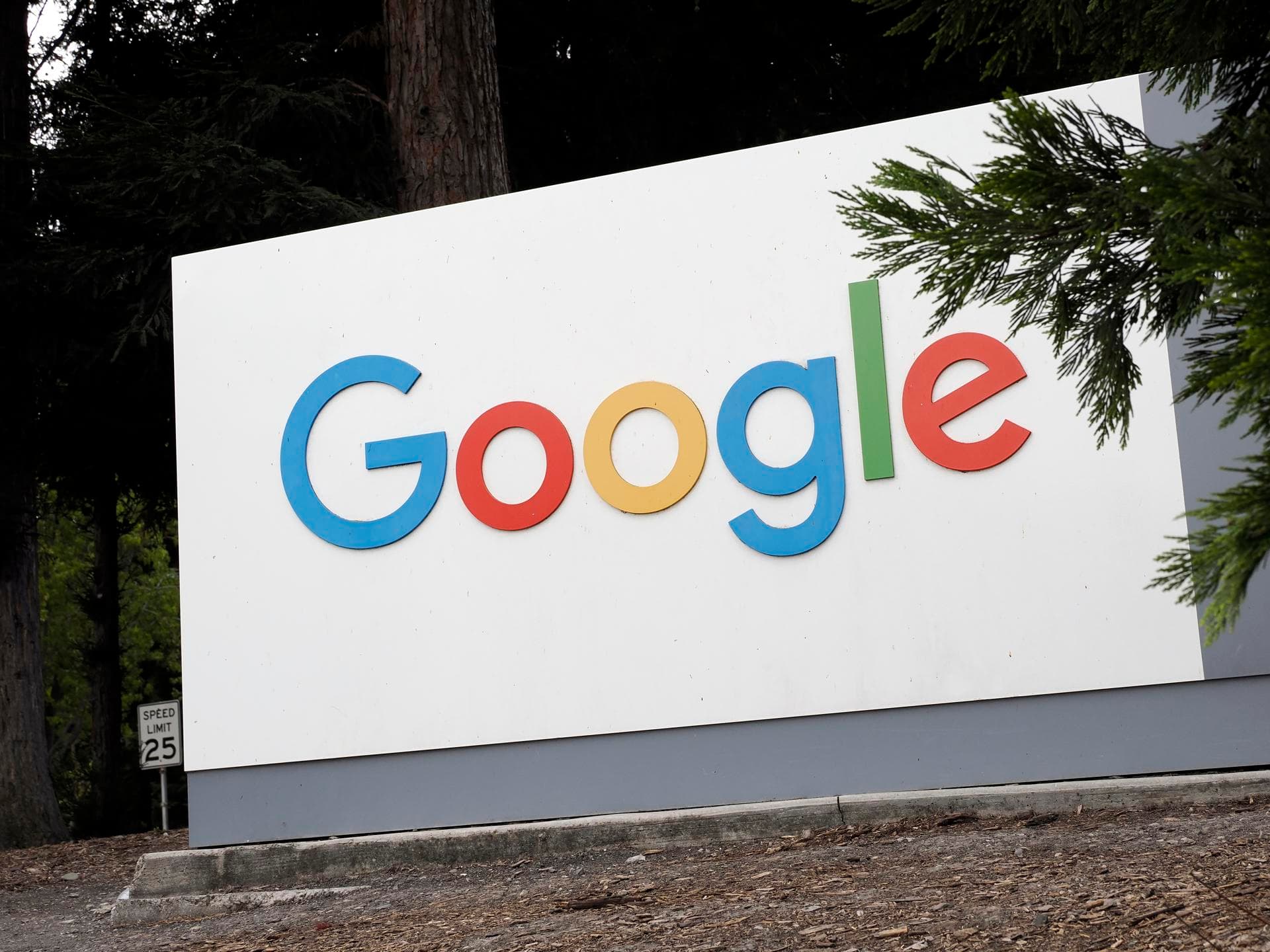 Google lanza modelo de IA que hace sombra a Photoshop