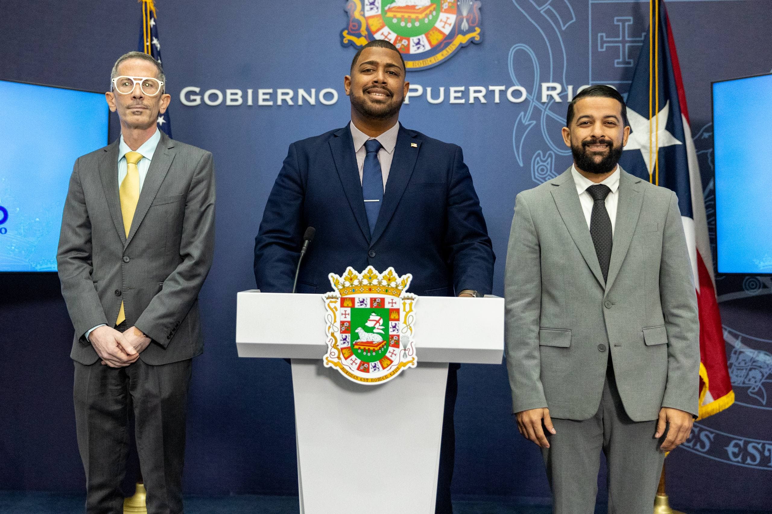 Gobierno refuerza accesibilidad de servicios para pensionados, familias y comunidades