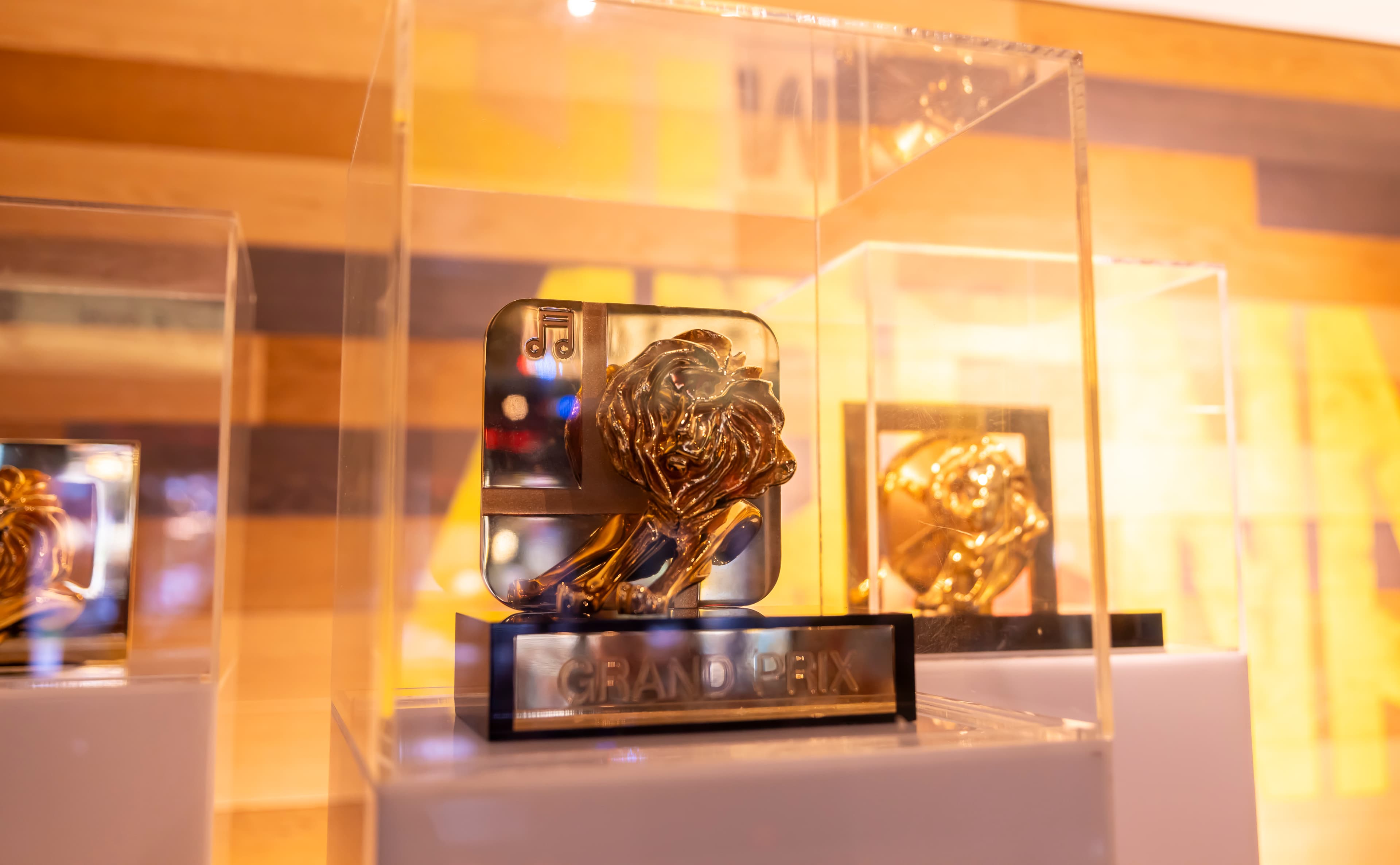Cervecera PR y RIMAS Entertainment brillan en Cannes
