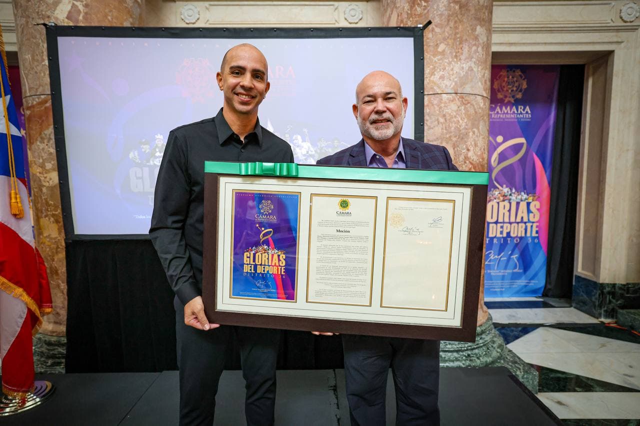 Rinden homenaje a leyendas Carlos Arroyo y ‘Georgie’ Torres