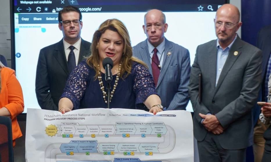Gobernadora trabaja con el Consejo de Revisión de FEMA para cambios en la agencia