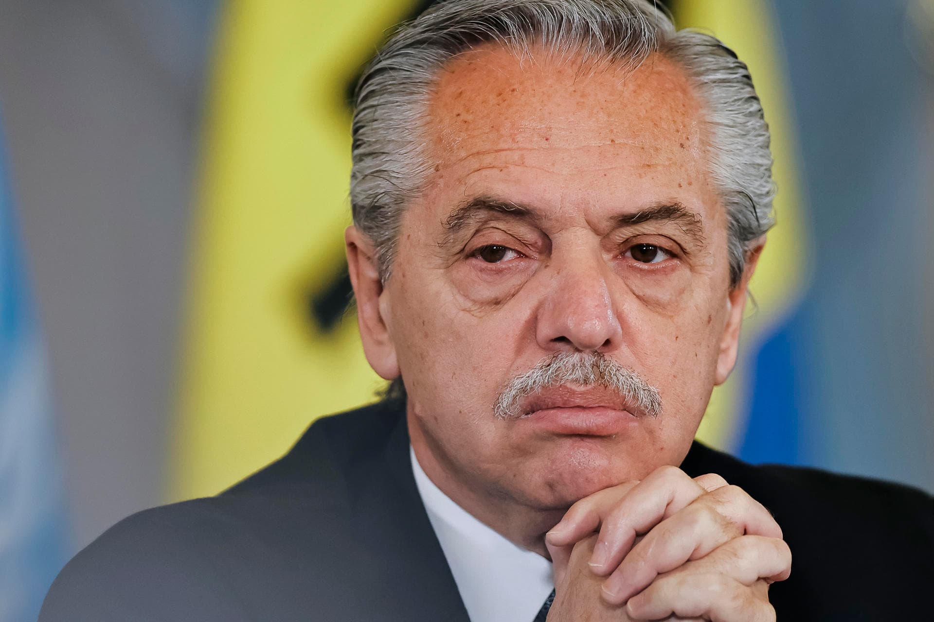 Procesan a ex presidente izquierdista de Argentina por violencia de género