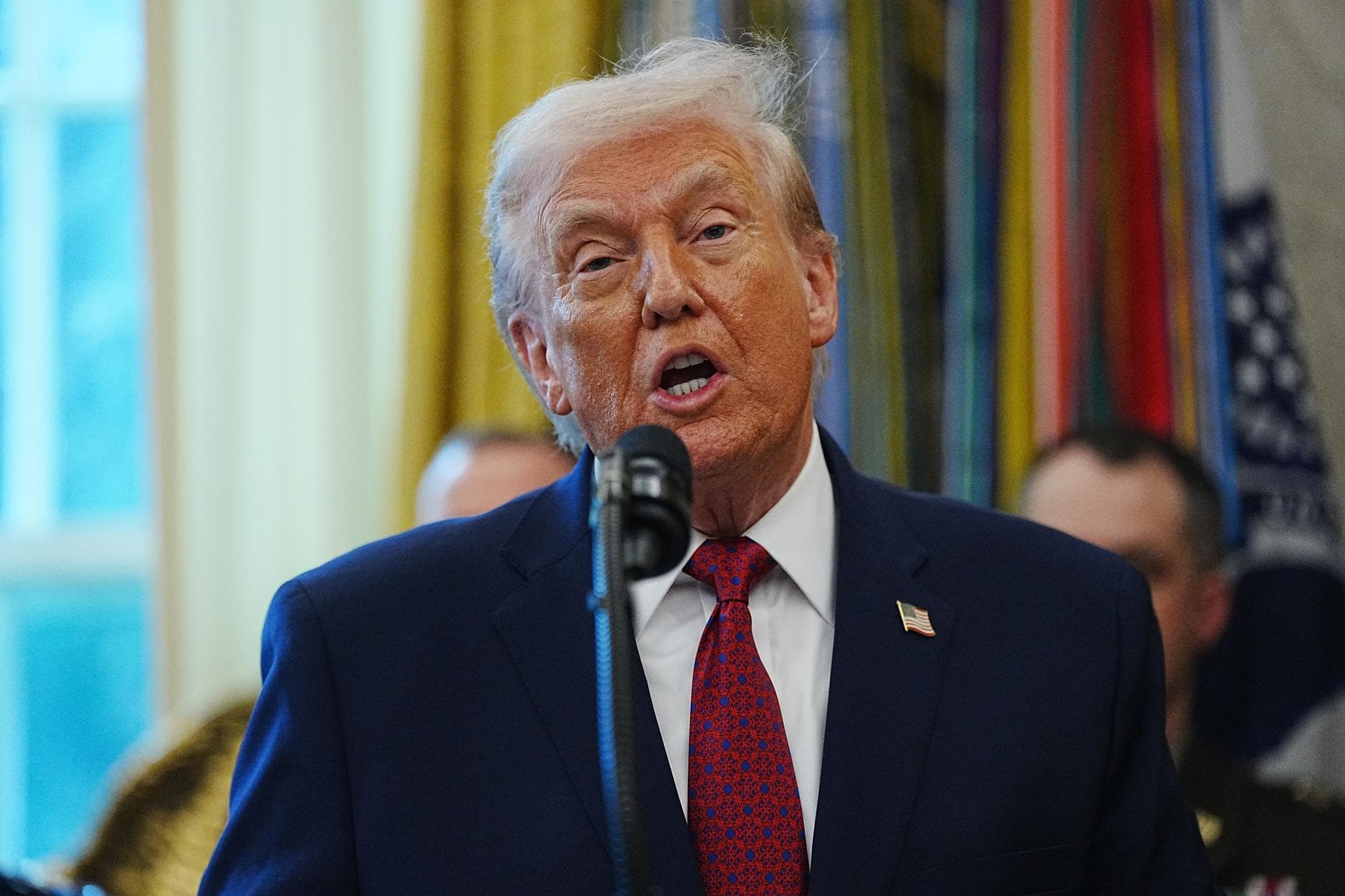 Trump anuncia que Estados Unidos gobernará Venezuela hasta que haya una transición