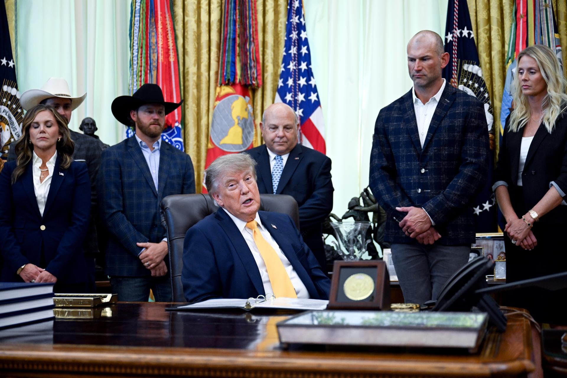Trump dice que México no tiene nada que ofrecer a EEUU, solo "tamales picantes y tomates"