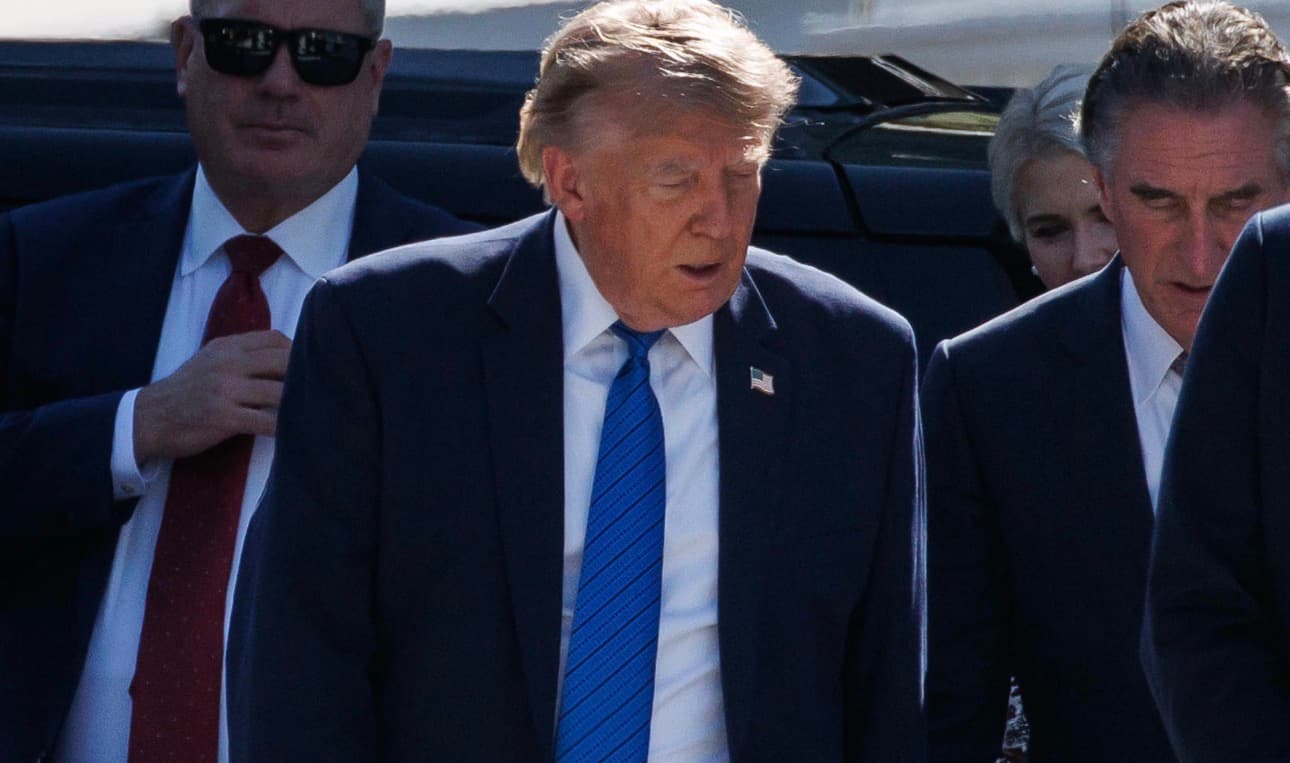 Trump dice que no tiene claro si permitir a Ucrania fabricar misiles Patriot