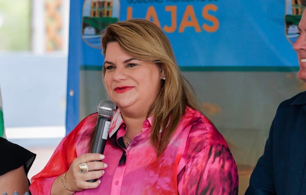 Gobernadora convierte en ley la celebración del Maratón de la Virgen del Pozo de Sabana Grande