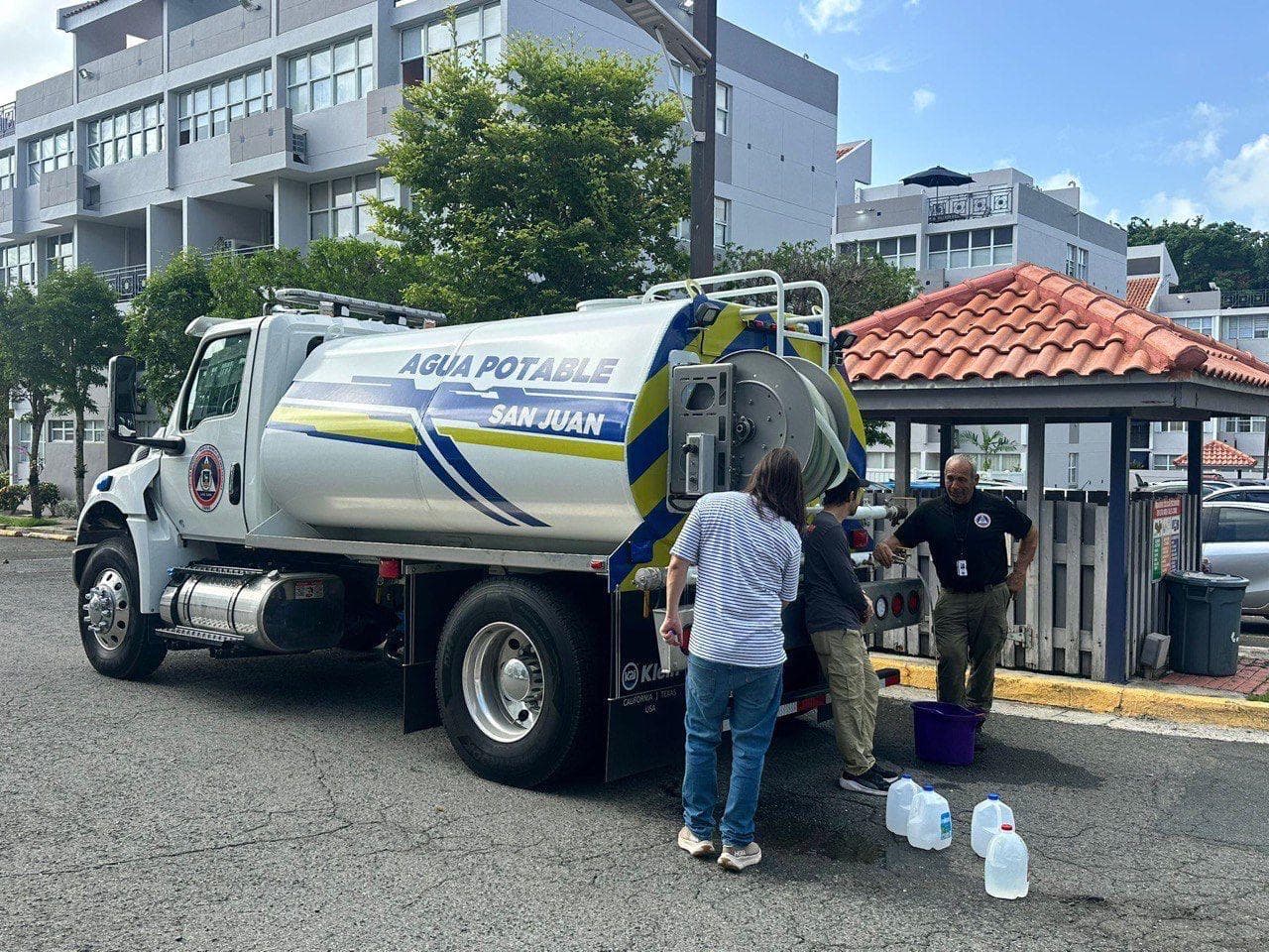 San Juan responde a emergencia por suministro de agua