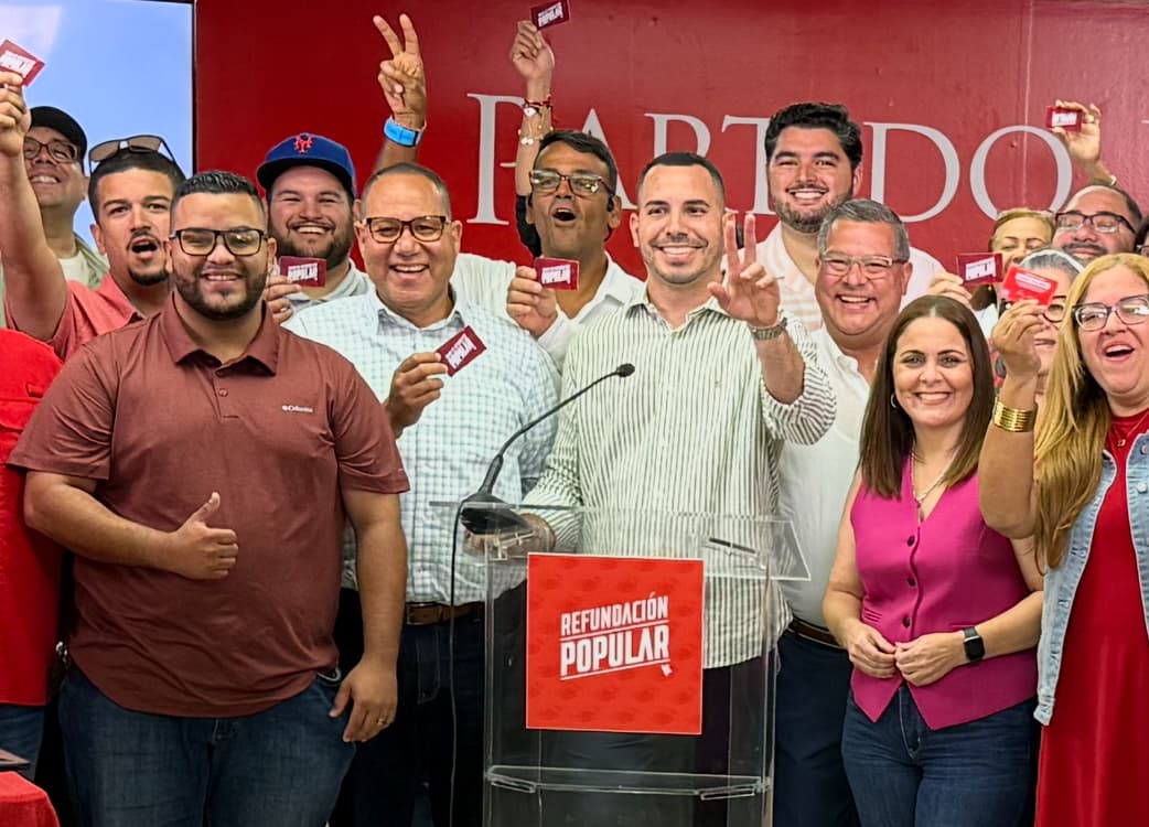 Junte de legisladores municipales con “ingeniero refundador“