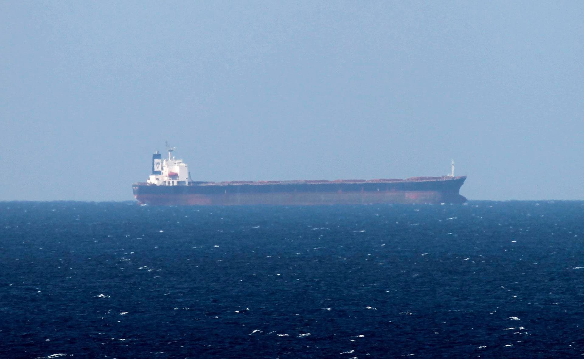 Irán responde a EE.UU. con ataques a portaviones y a embarcaciones en el estrecho de Ormuz