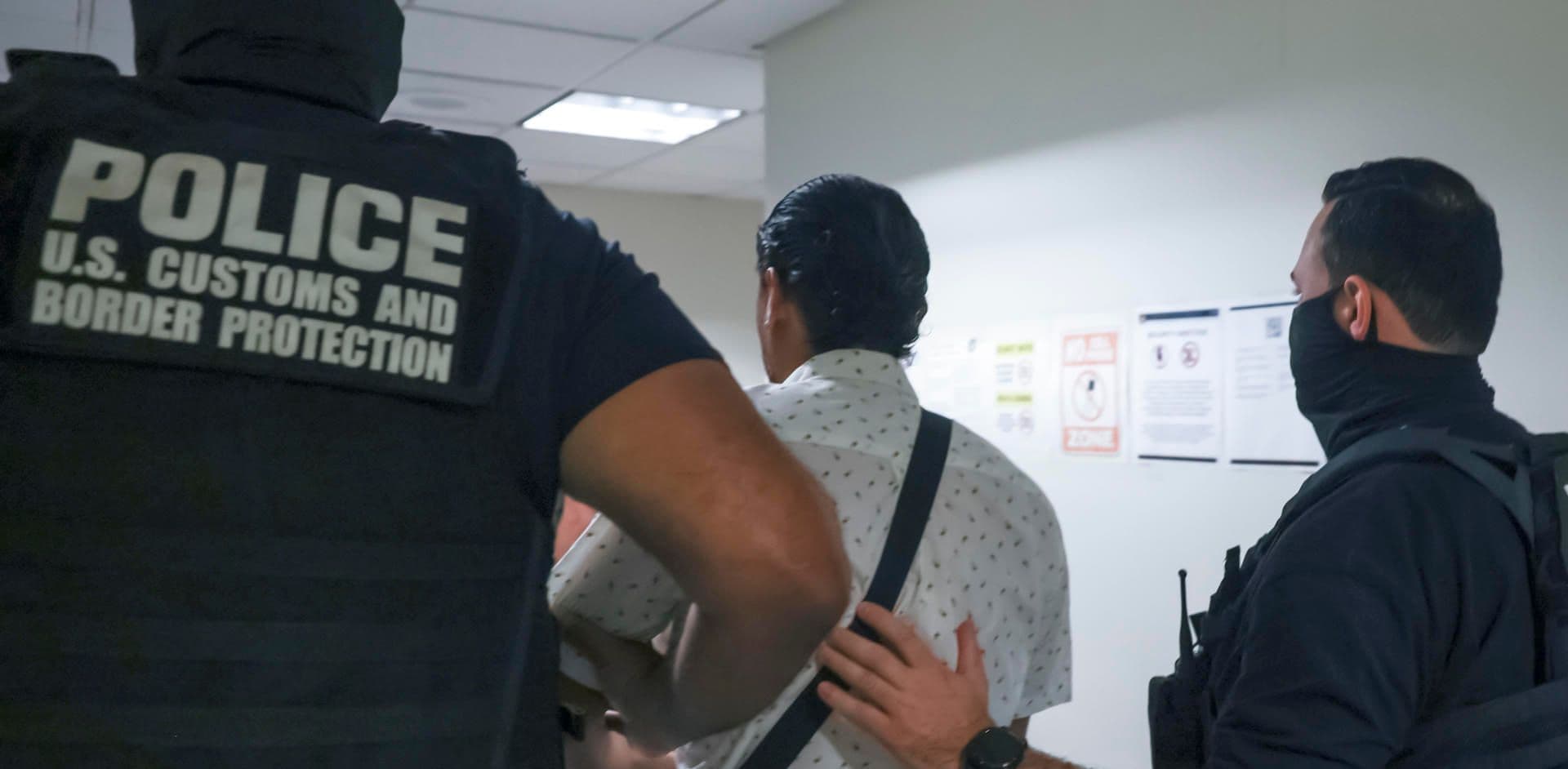 EE.UU. registra histórica caída de 1.4 millones de inmigrantes