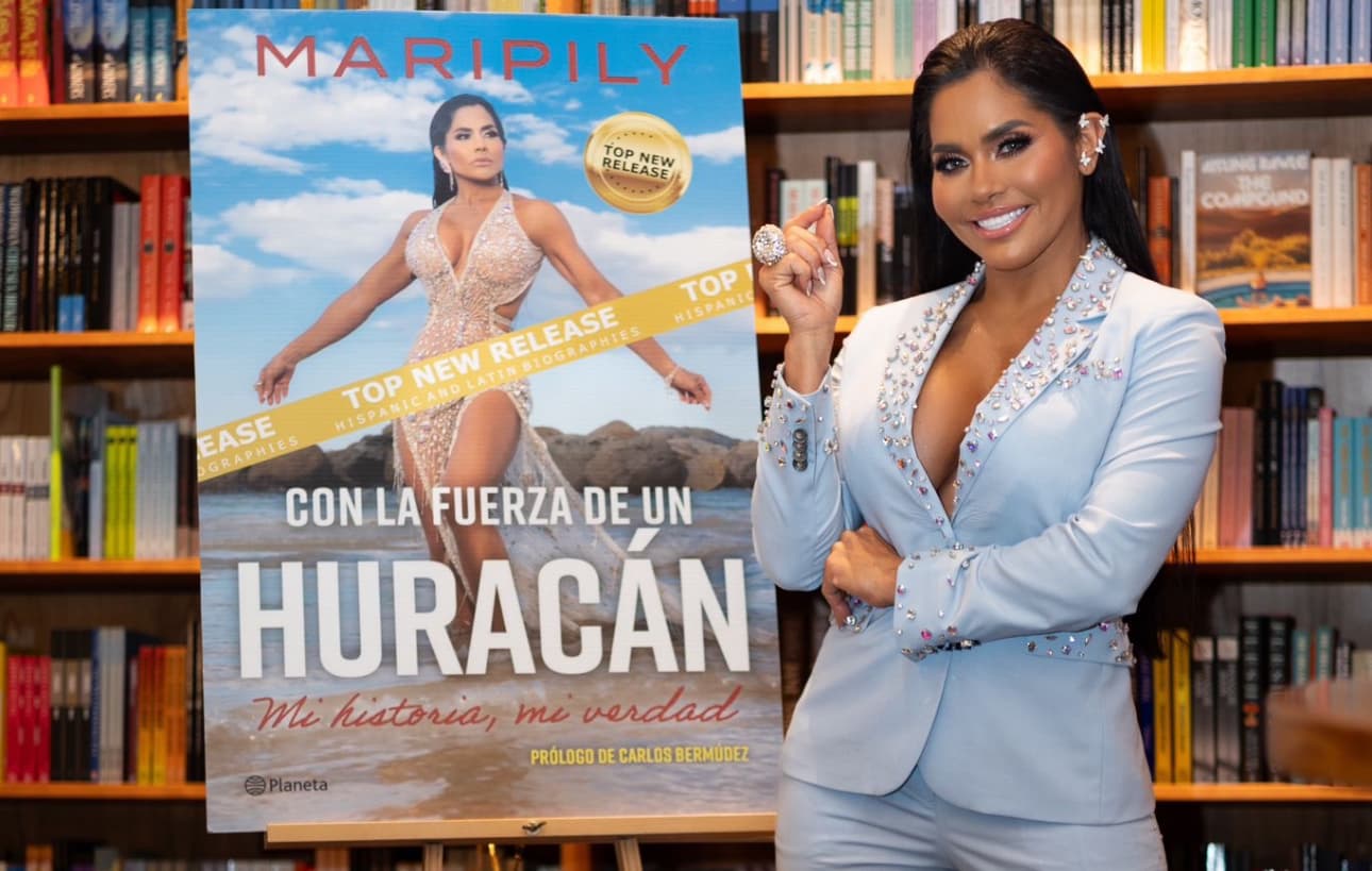 Maripily Rivera presenta libro Con la Fuerza de un Huracán