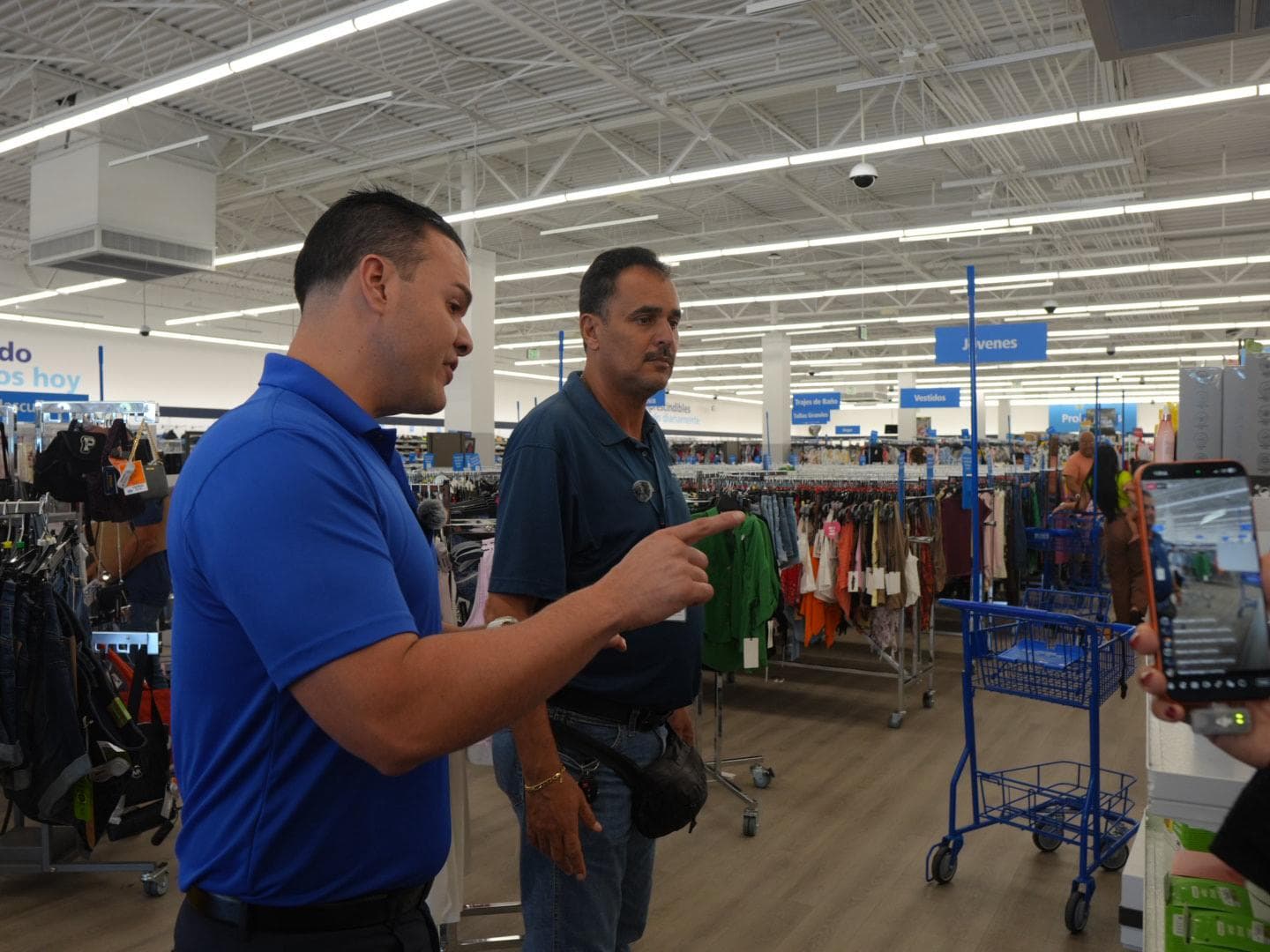 DACO emite multas en operativo por ventas del Día de las Madres