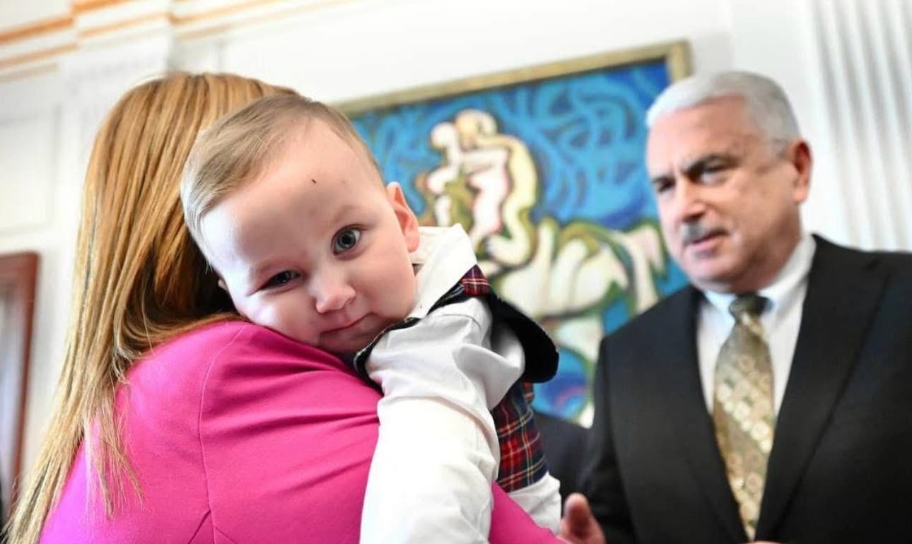 Rivera Schatz felicita a la gobernadora por firmar proyecto que reconoce personalidad jurídica desde la concepción