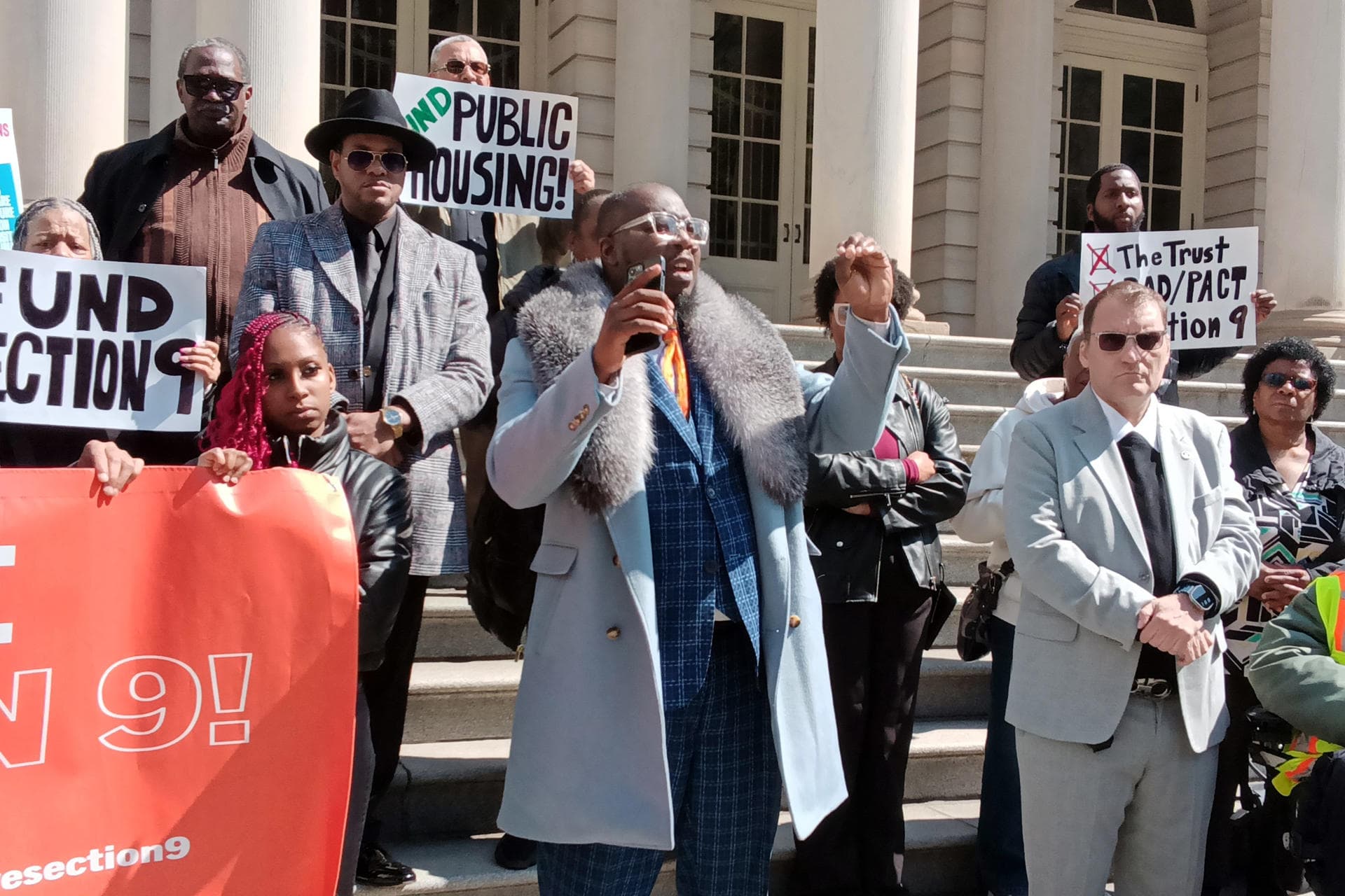 Protesta en Nueva York contra el alcalde Mamdani por incumplir promesas