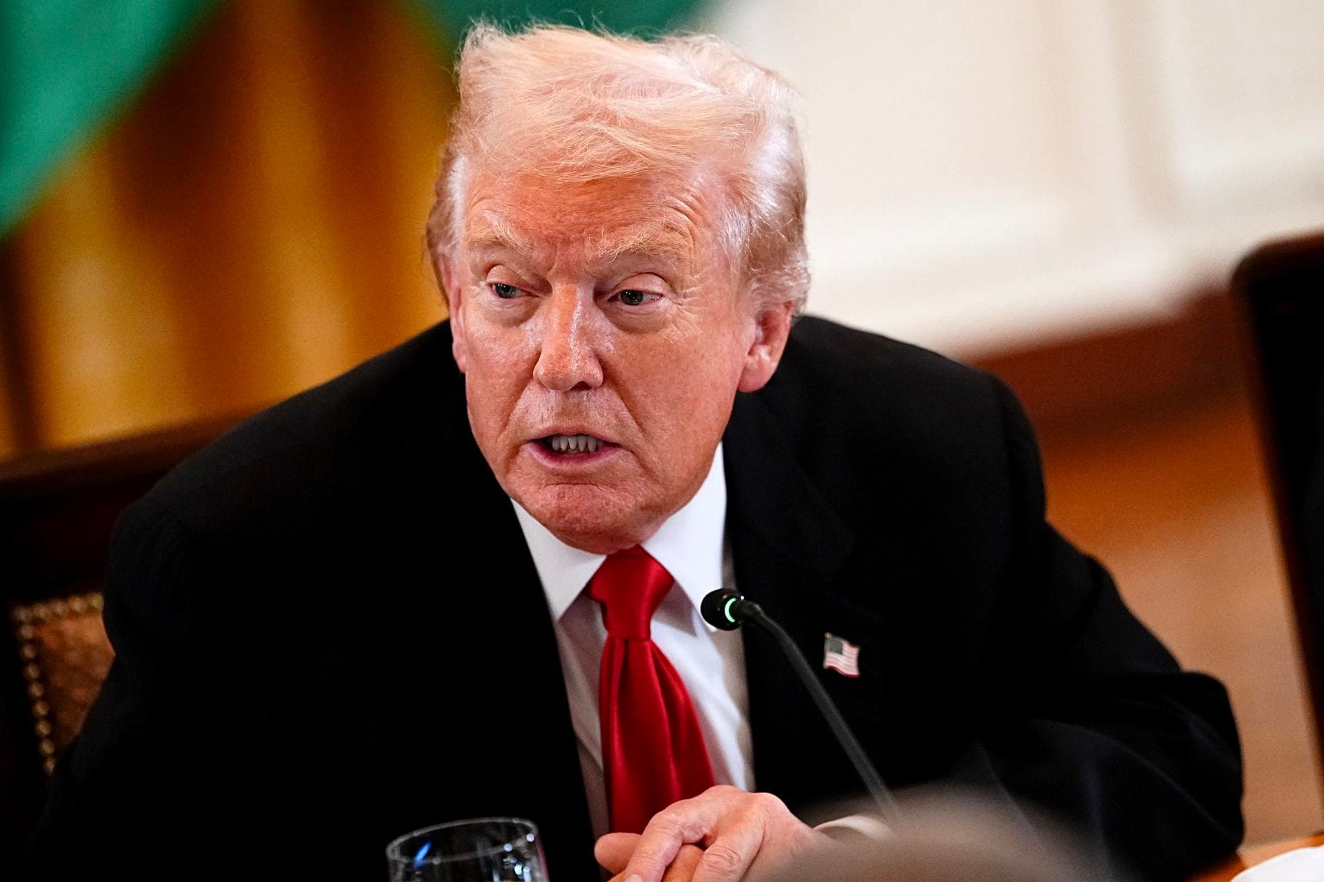 Trump dice que la inmigración es la principal causa de disfunción social de EE.UU.