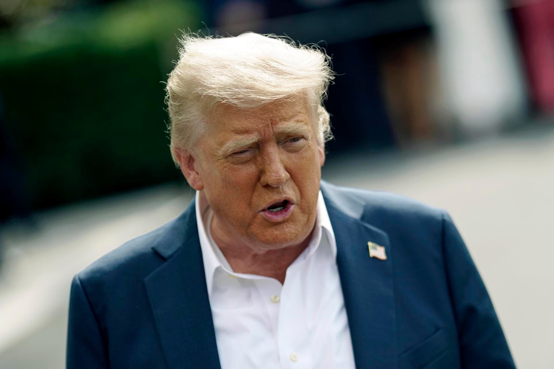 Trump anuncia nuevos aranceles del 30% para México