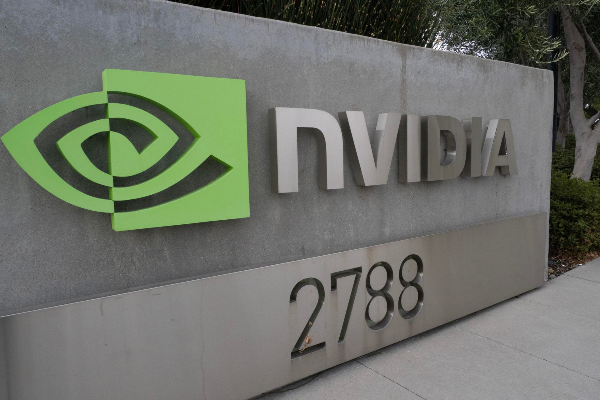 Las arriesgadas 'apuestas' de Trump, Nvidia, Amazon y otros clics tecnológicos