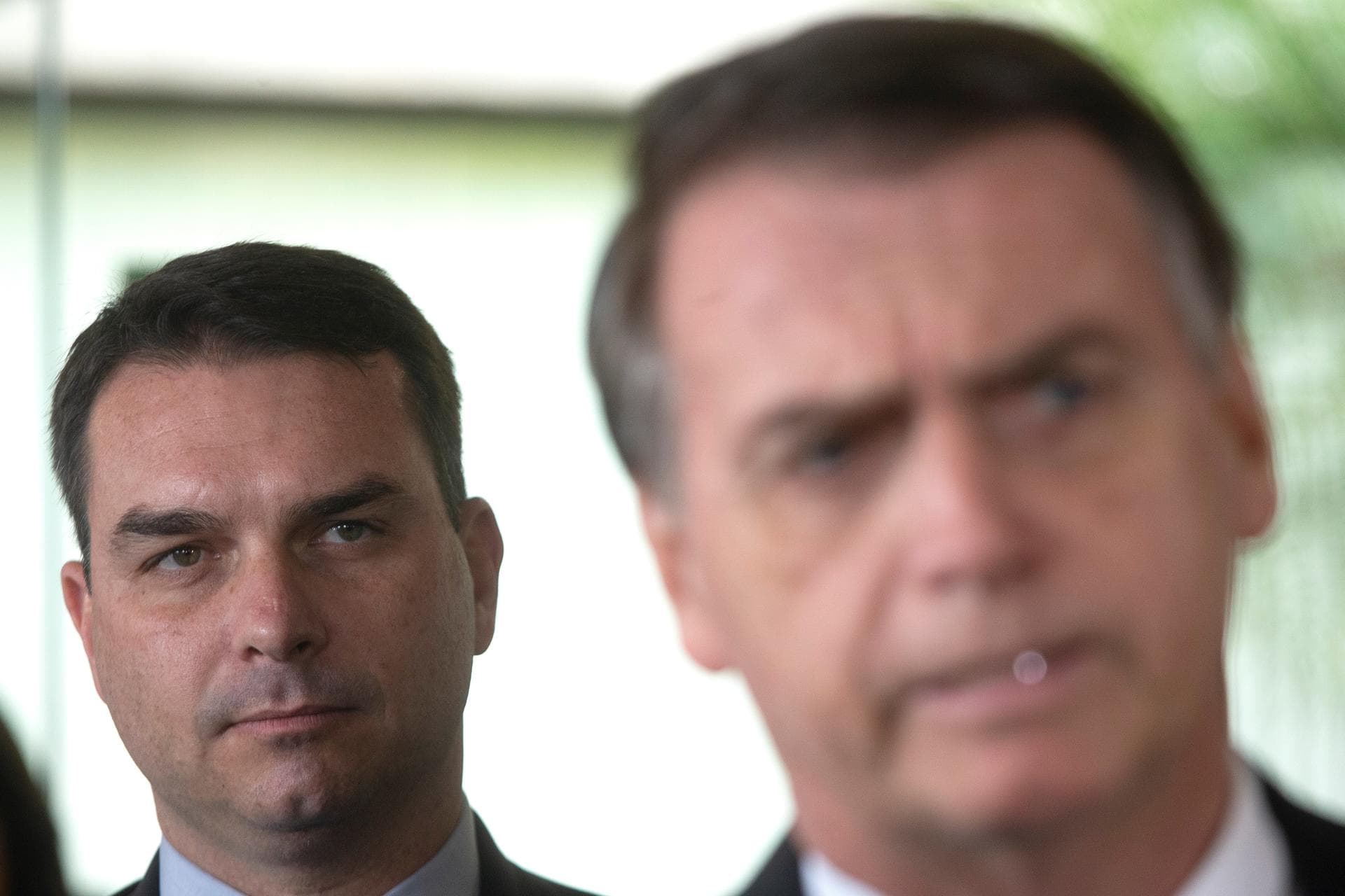 Bolsonaro reafirma a su hijo como candidato presidencial en 2026 en una carta