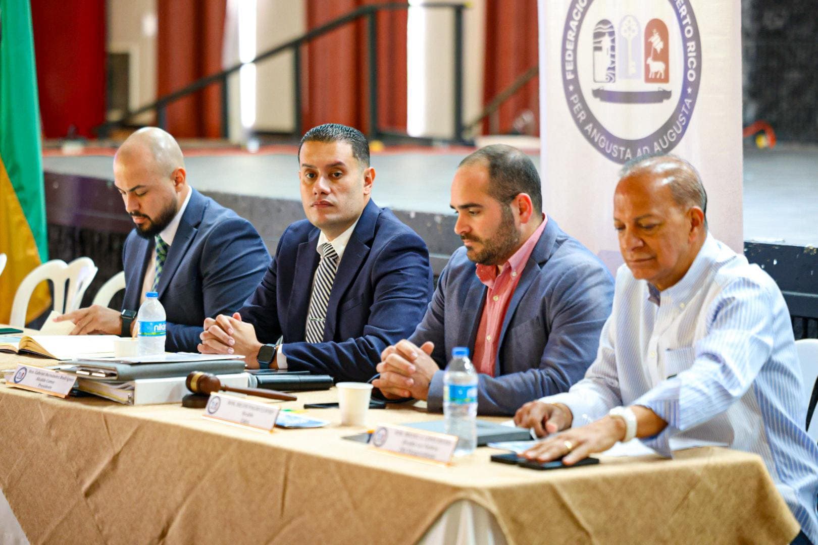 Encontronazo entre alcaldes PNPs y PPDs por el presupuesto 