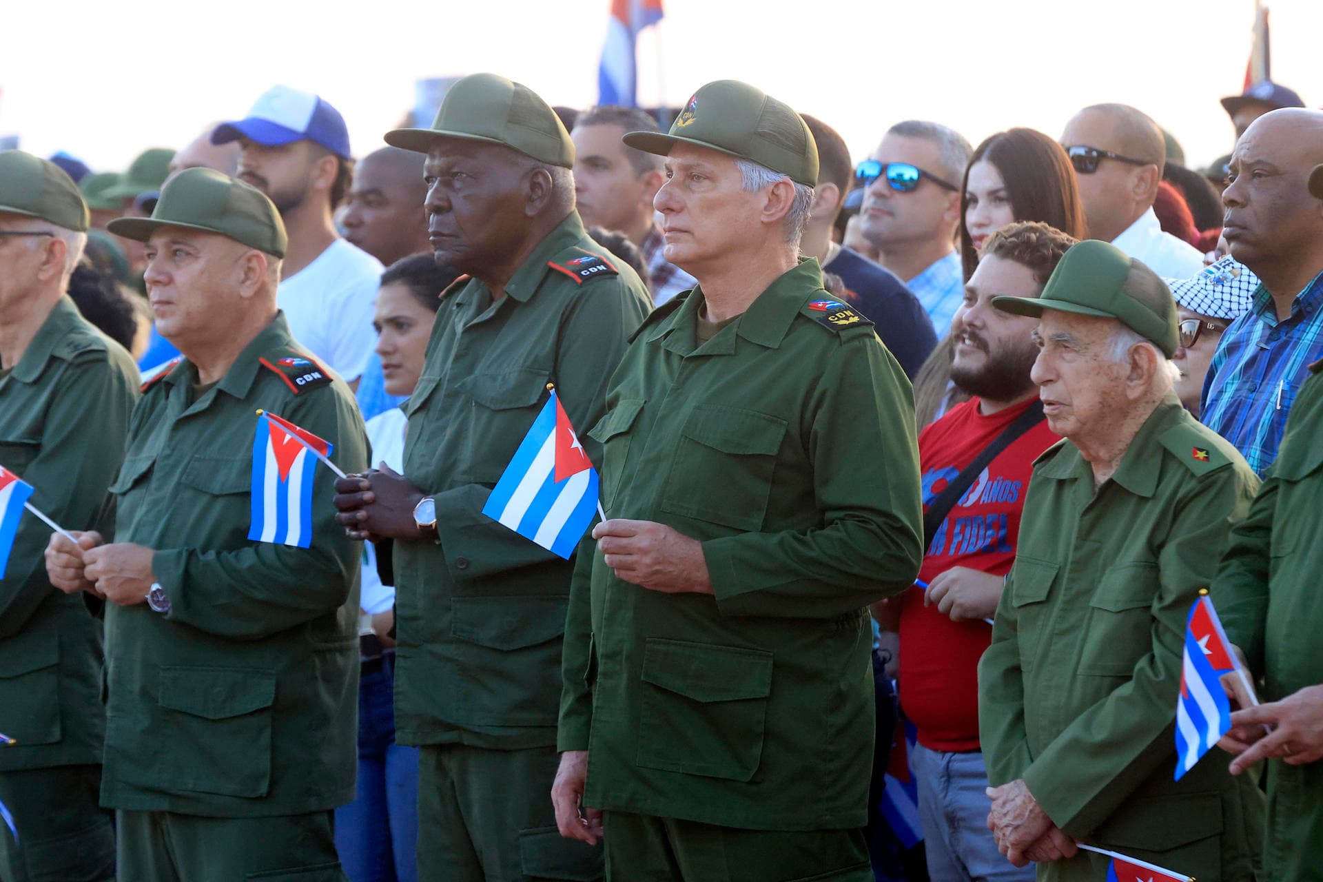 EE.UU. impone sanciones financieras al dictador de Cuba y a un hijo de Raúl Castro
