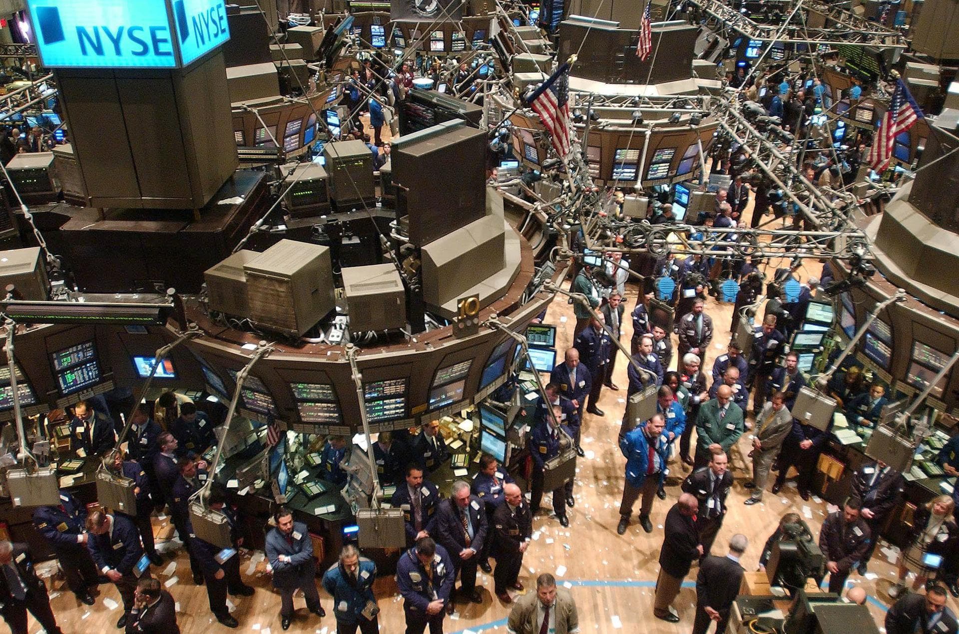 Wall Street abre pendiente a conflicto entre Israel e Irán