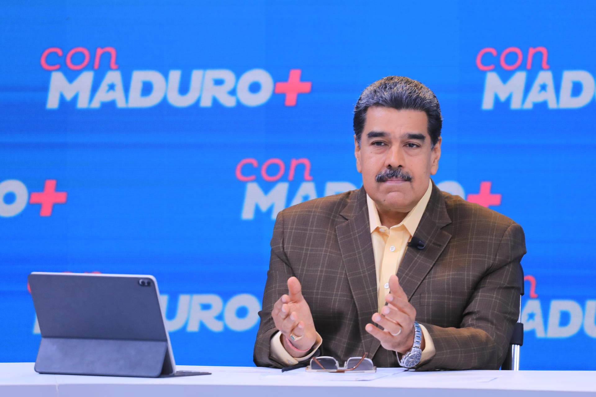 Maduro activa militares en Venezuela por miedo a EE.UU.