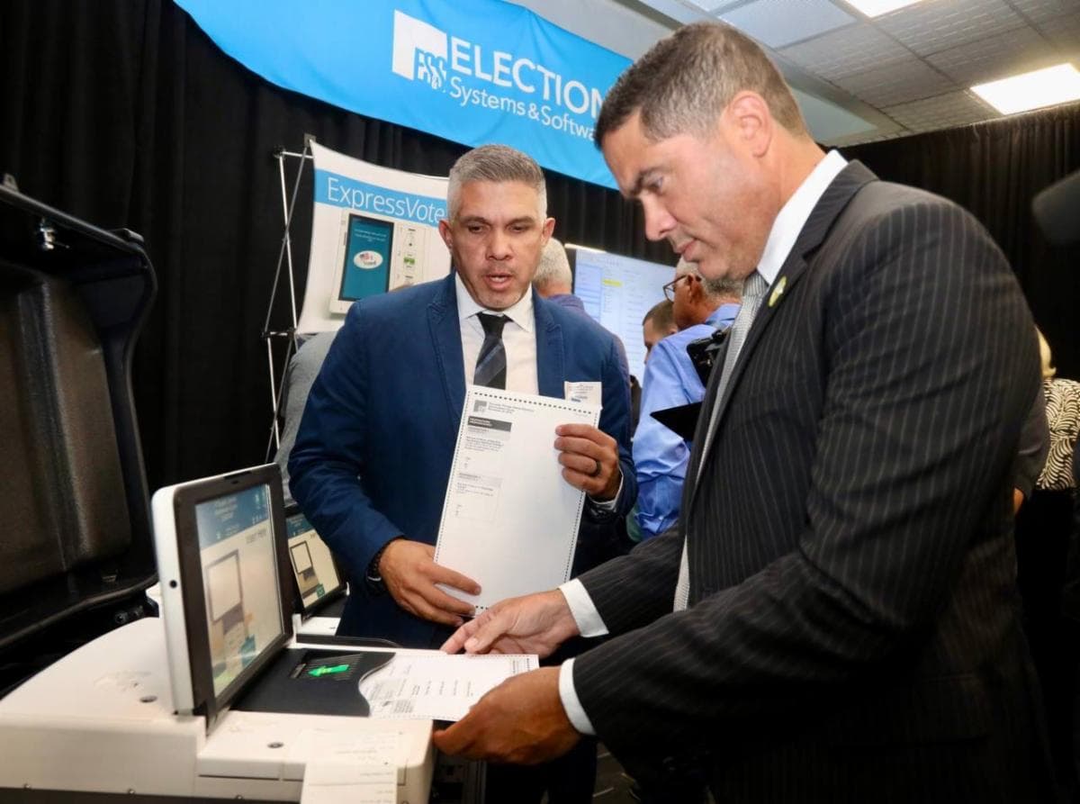 CEE sustituirá las máquinas de escrutinio electrónico
