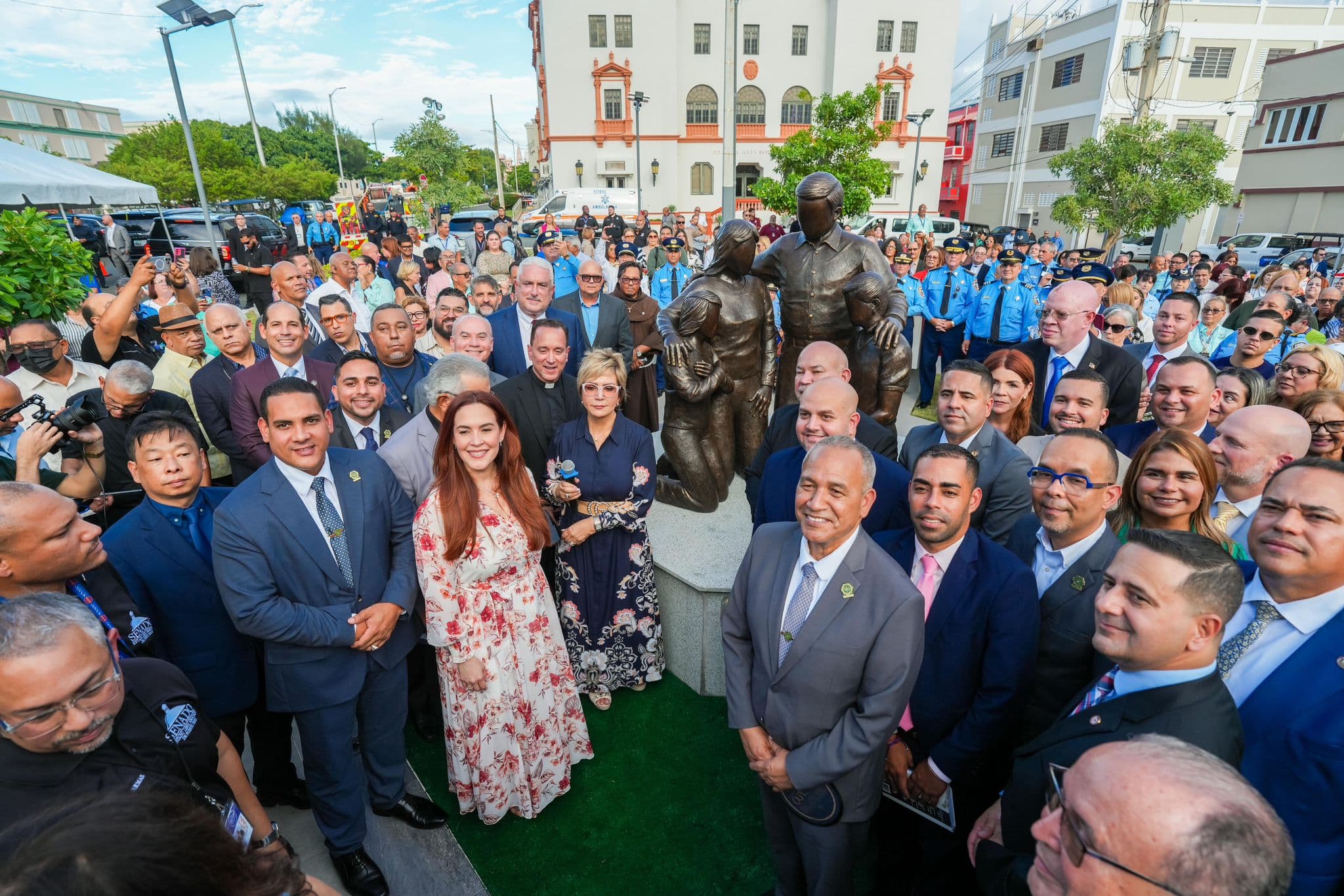 Senado inaugura la Plaza del Creyente en el Distrito Capitolino