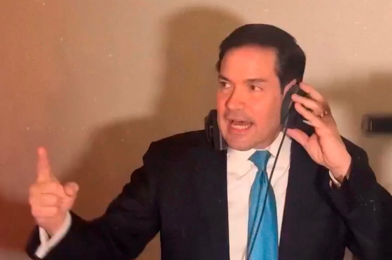 Vídeos de Marco Rubio como DJ en una boda se vuelven virales