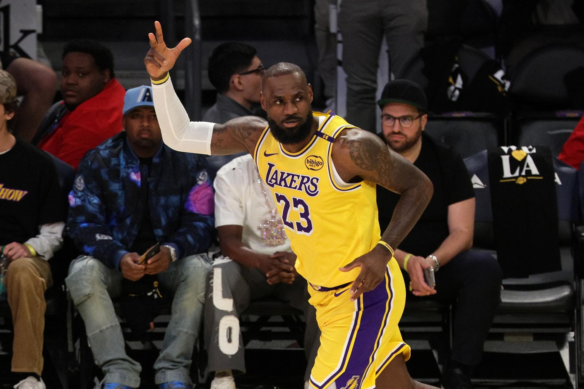 Los Lakers también ganan contra Kevin Durant