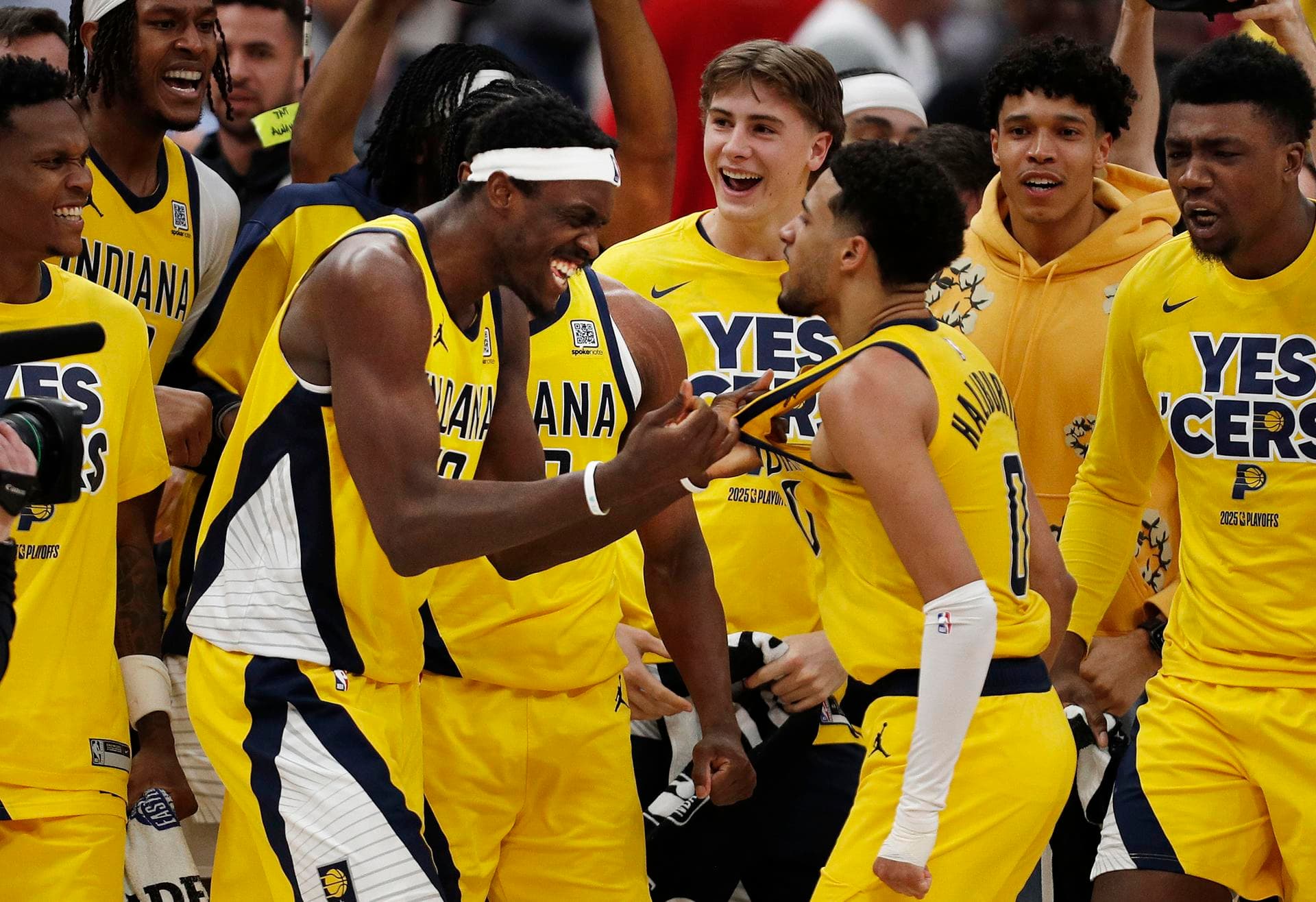 Indiana y Golden State sorprenden en playoffs de la NBA