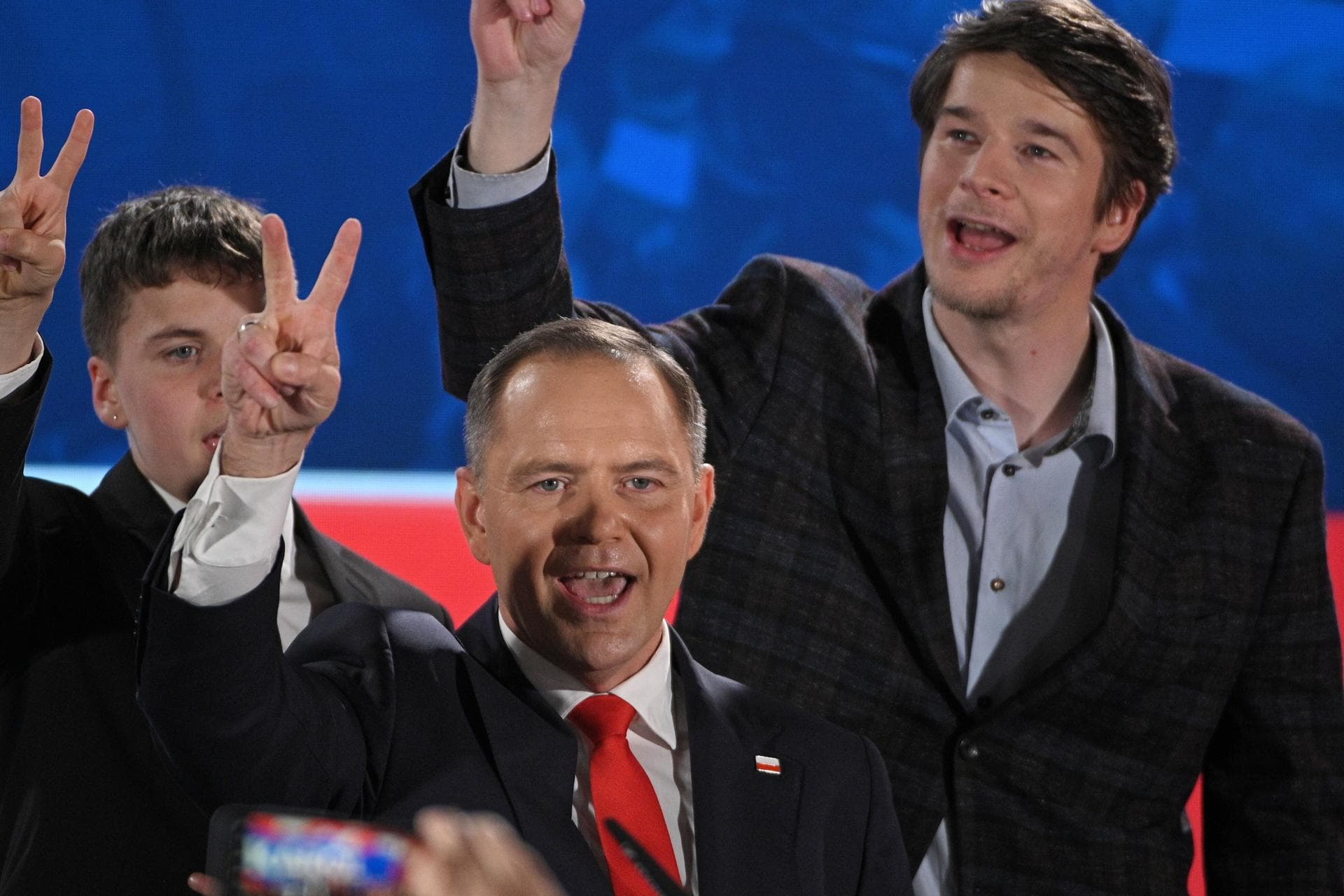 Conservador gana elecciones en Polonia 