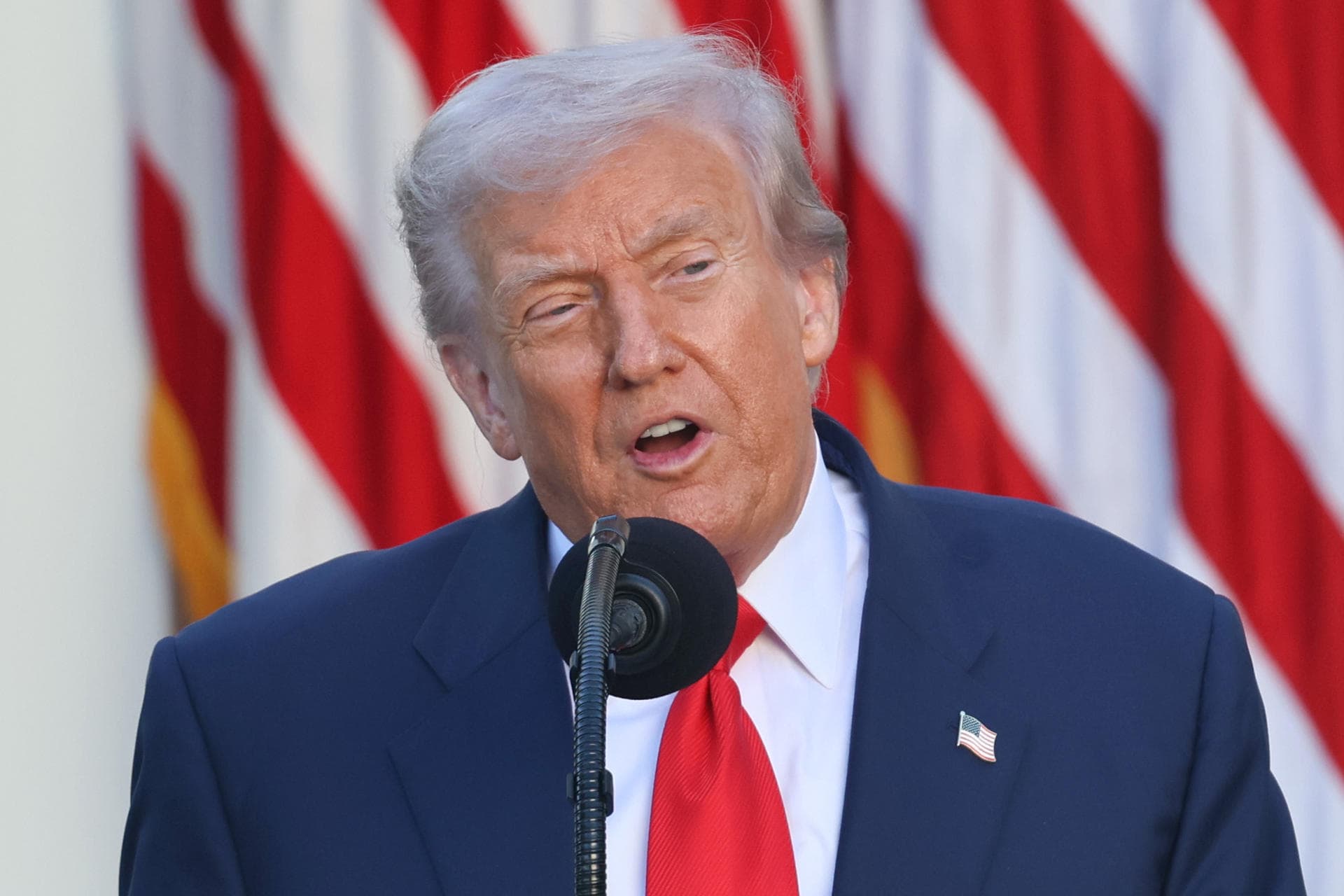 El Supremo extiende el permiso para que Trump retenga el pago de cupones de alimentos