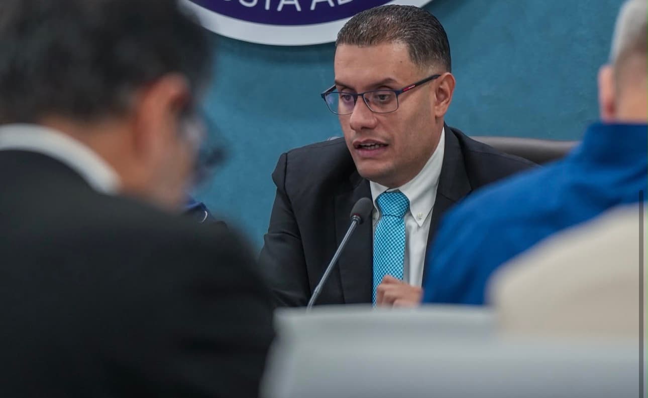 Federación de Alcaldes propone incorporar policías retirados a cuerpos municipales sin suspenderles la pensión