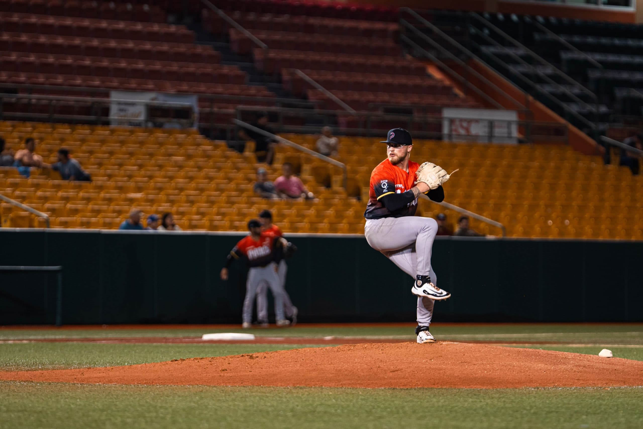 Ponce y Santurce nivelan las semifinales