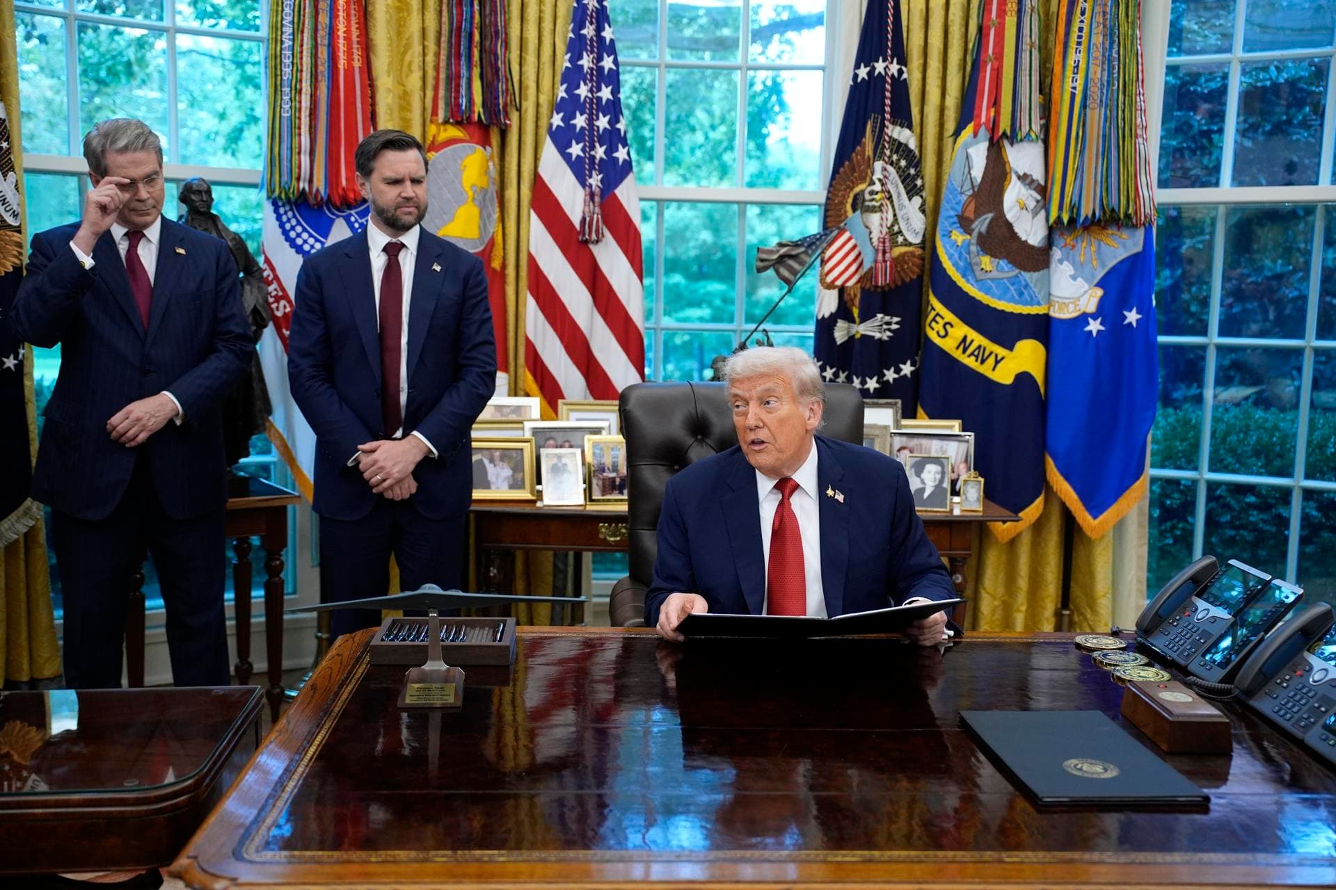 Trump firma orden ejecutiva para pedir la pena de muerte en Washington DC