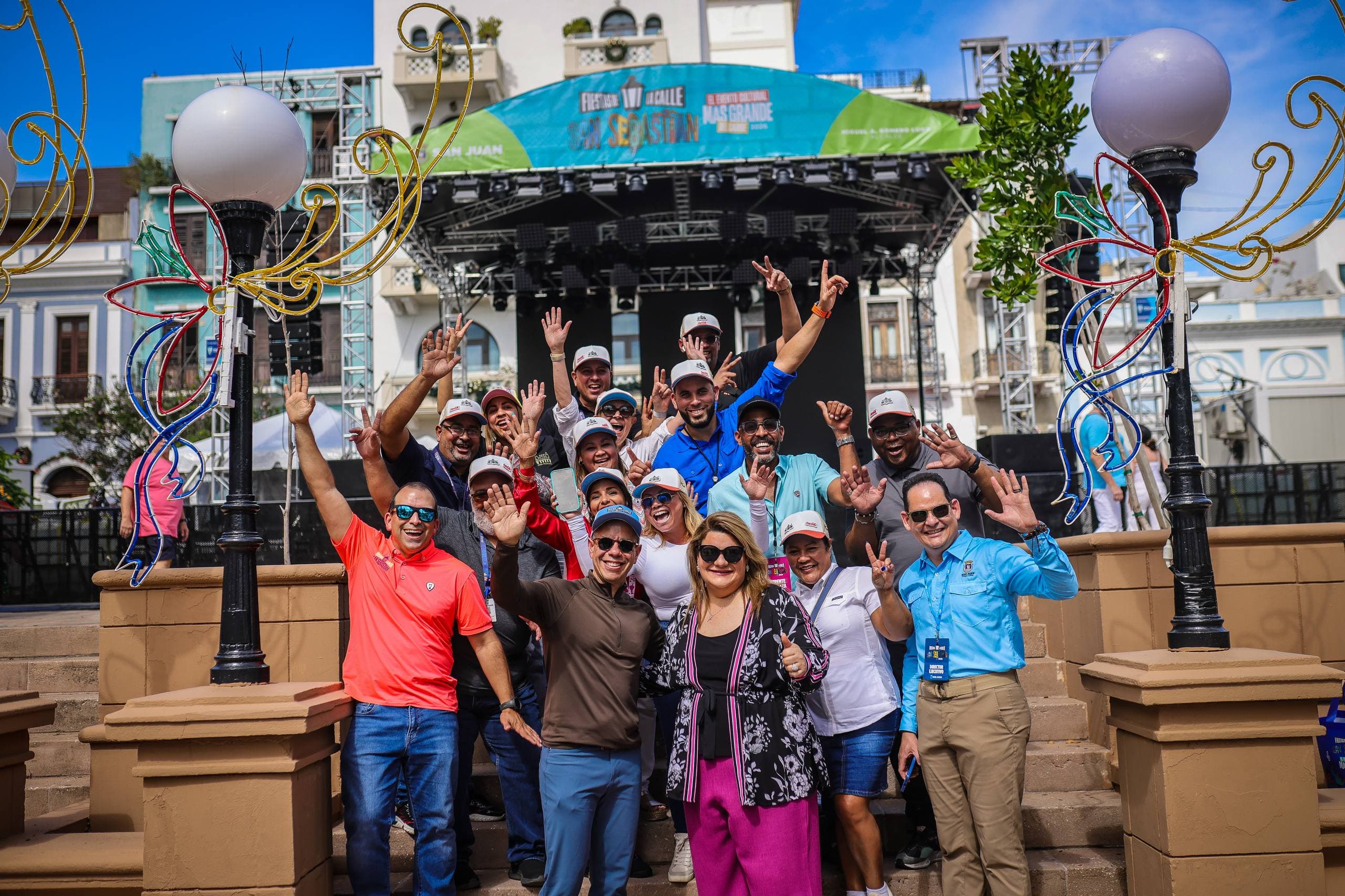 Jenniffer González y Miguel Romero hacen recorrido por el Viejo San Juan