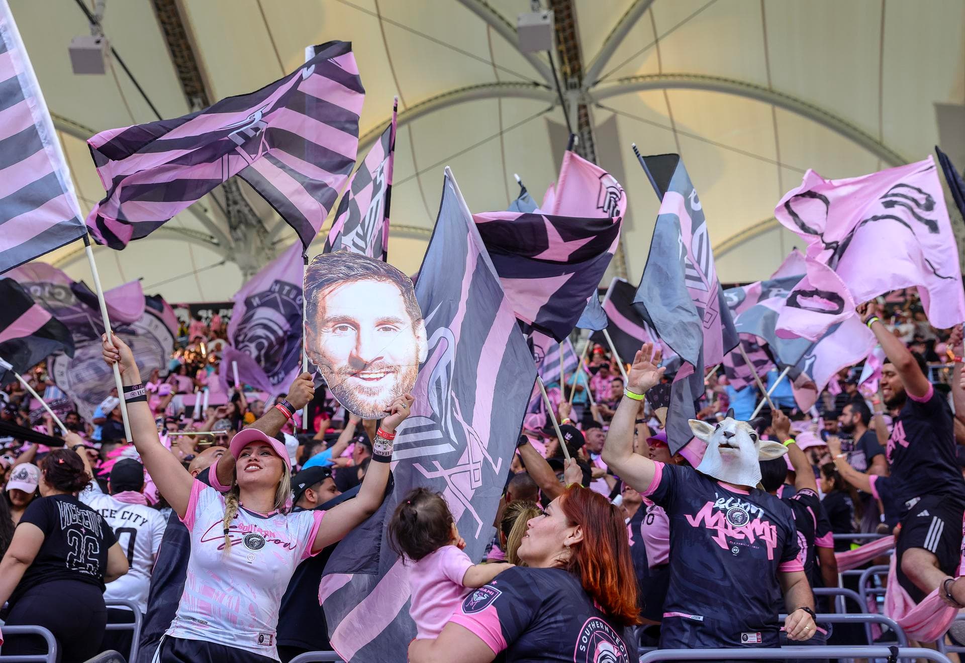 El Inter Miami empata en la inauguración de su estadio